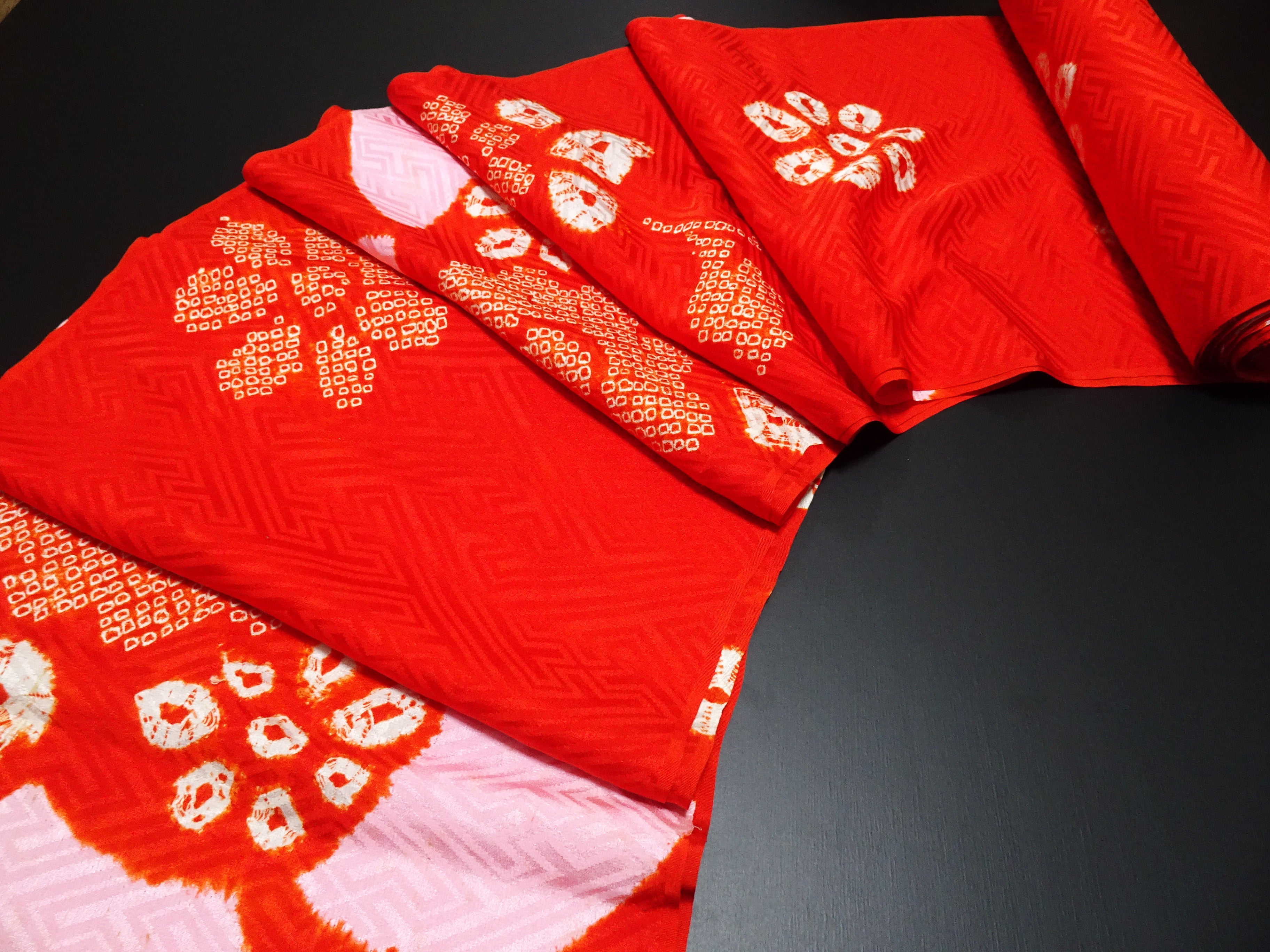 Japanese Antique Silk Bolts  / Mon kinsha / shibori Pattern 17508