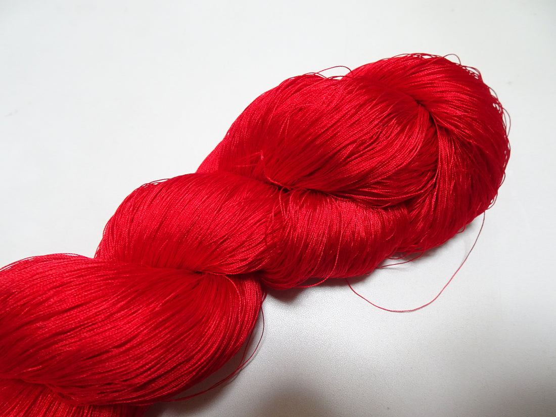 Japanese Vintage Silk Thread for Tsuzure Weaving – High-Quality 19673
