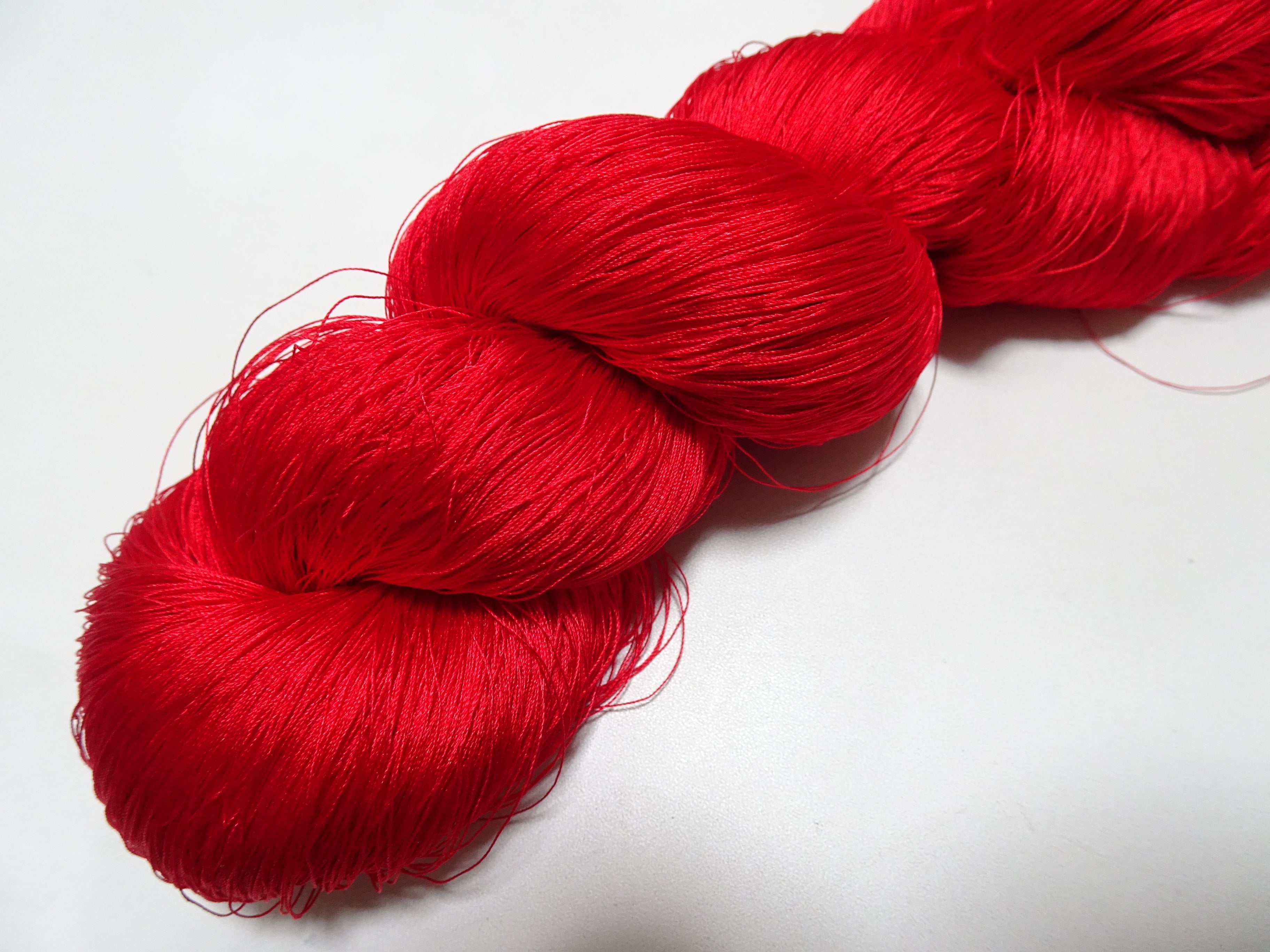 Japanese Vintage Silk Thread for Tsuzure Weaving – High-Quality 19673