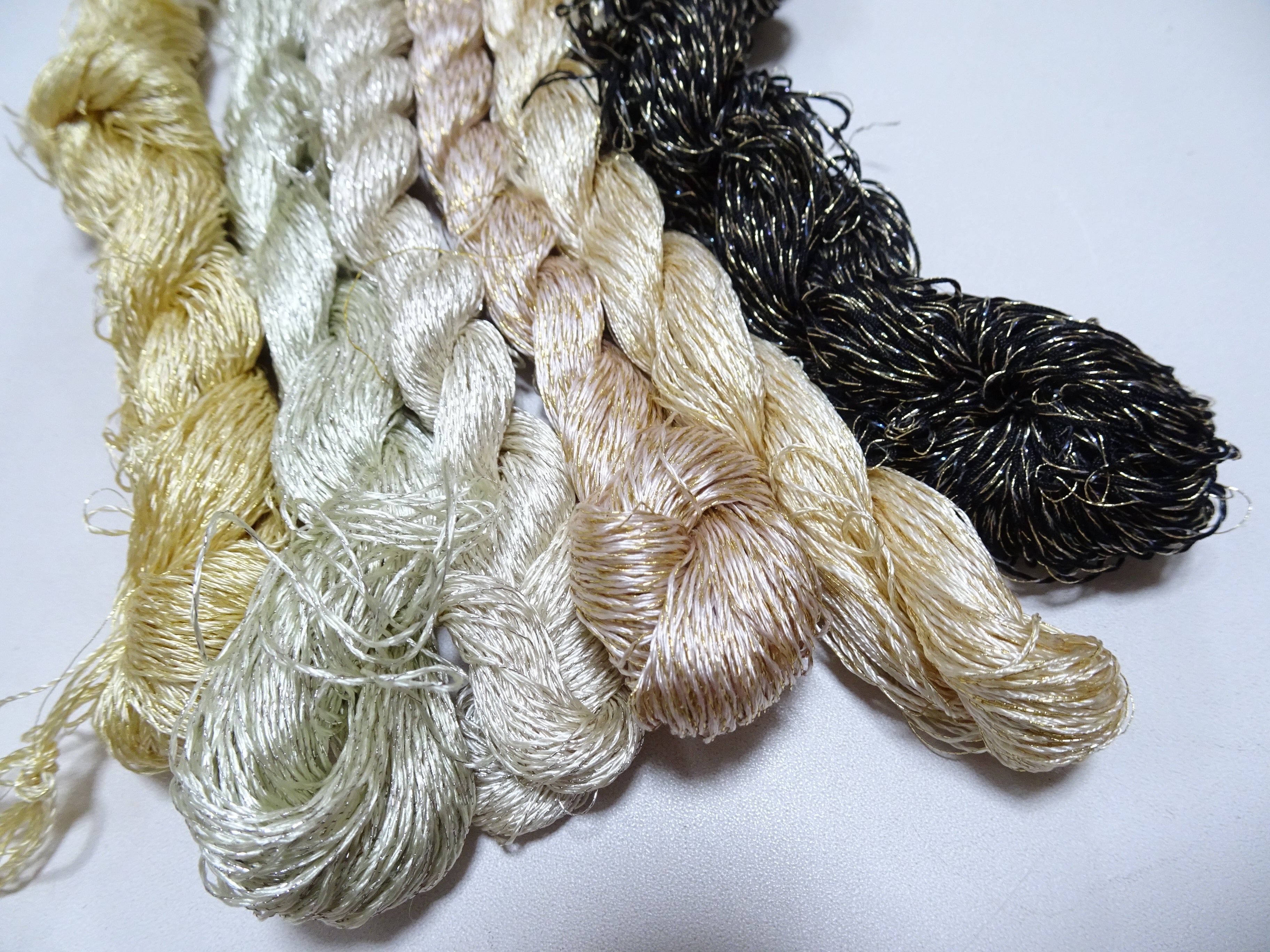 Japanese Vintage High Class Rare Silk Thread 6sets Mixture of Gold embroidery 18504