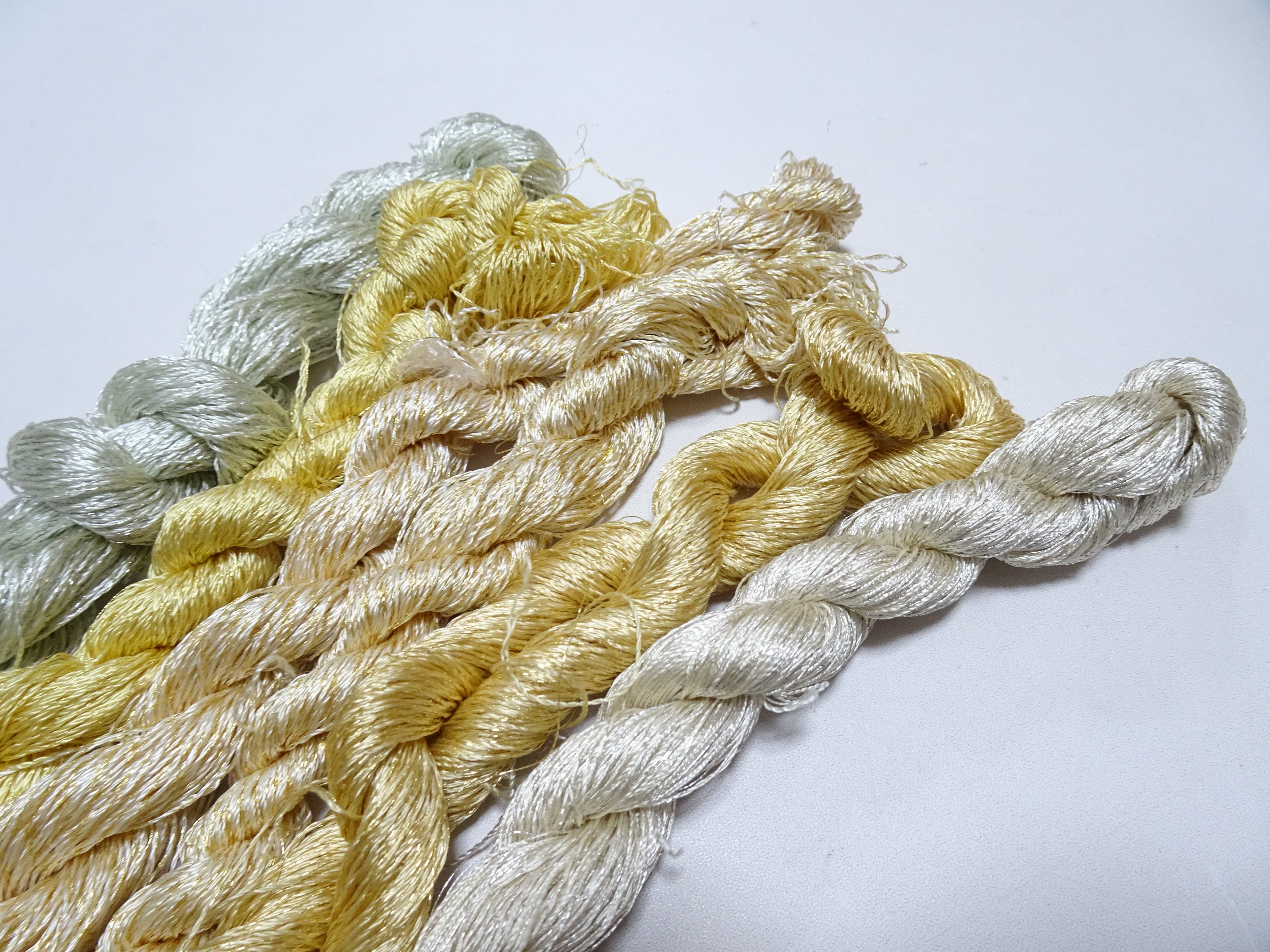 Japanese Vintage High Class Rare Silk Thread 6sets Mixture of Gold embroidery 18505