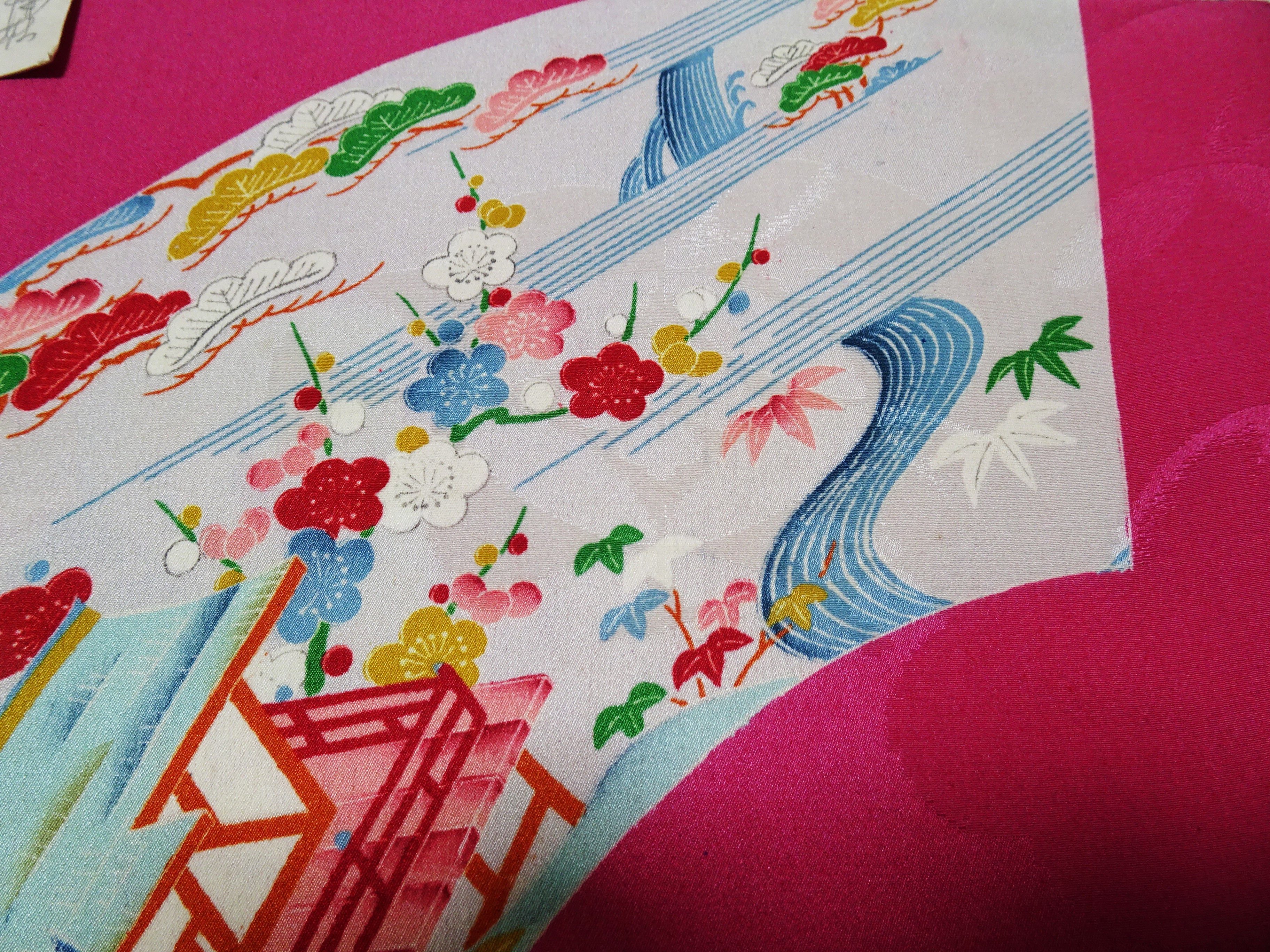 Japanese Antique Silk Bolts  / Mon Rinzu / Dyed Pattern 17509