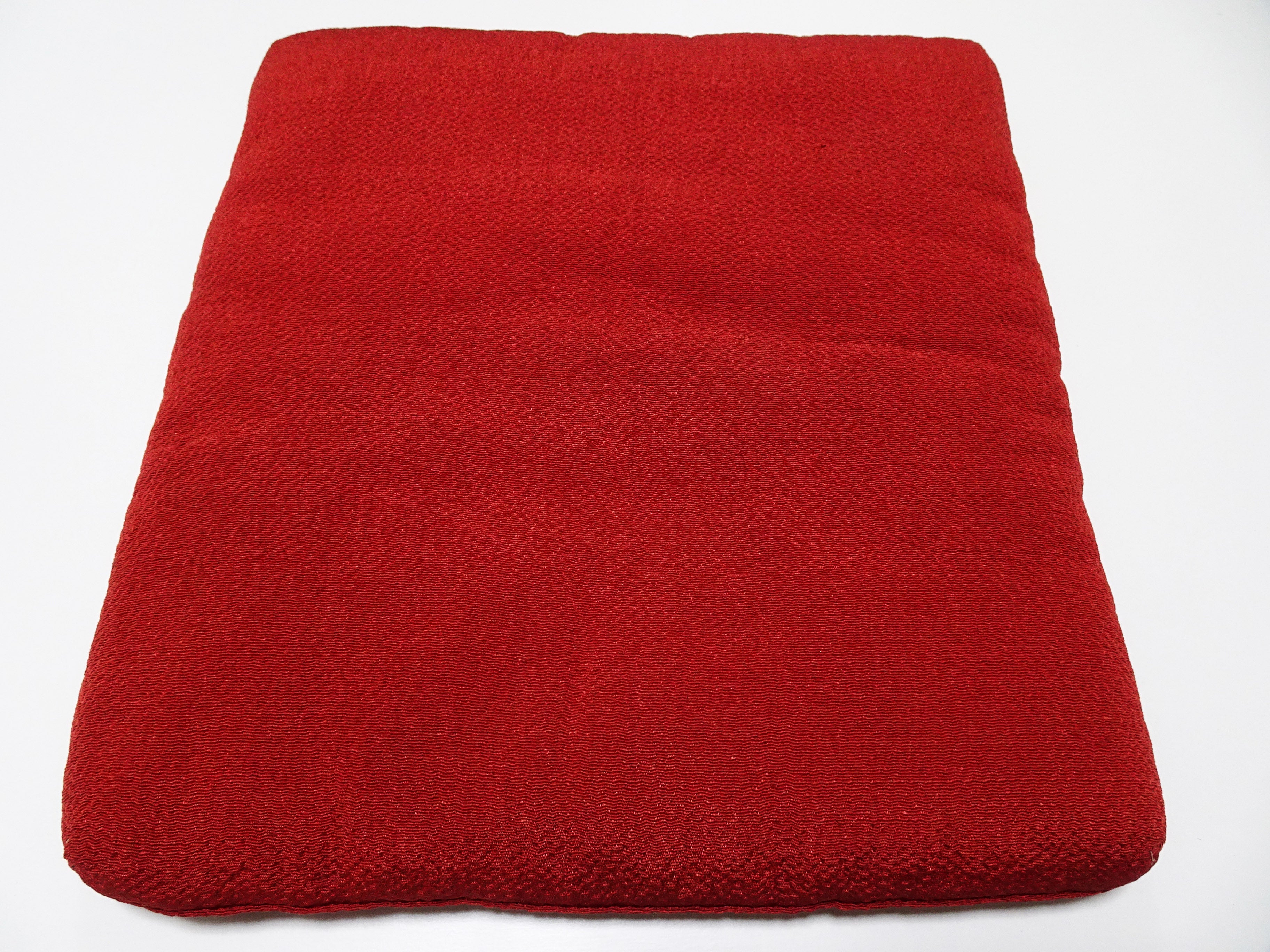 Japanese Vintage Showa Era Zabuton on Oni-Shibo Chirimen Silk  16344