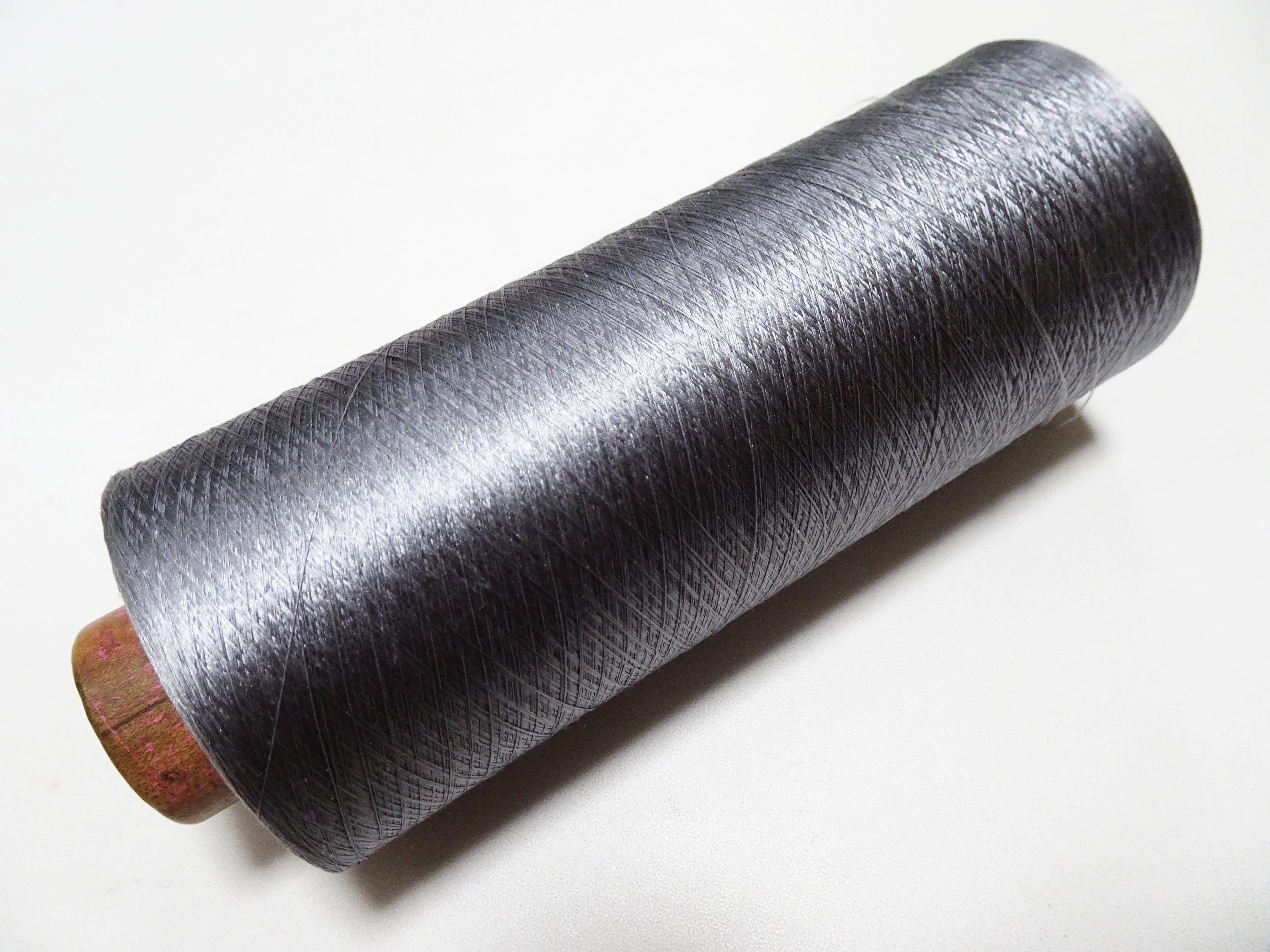 Japanese Vintage Silk Thread & Woodn Spool Embroidery 18698