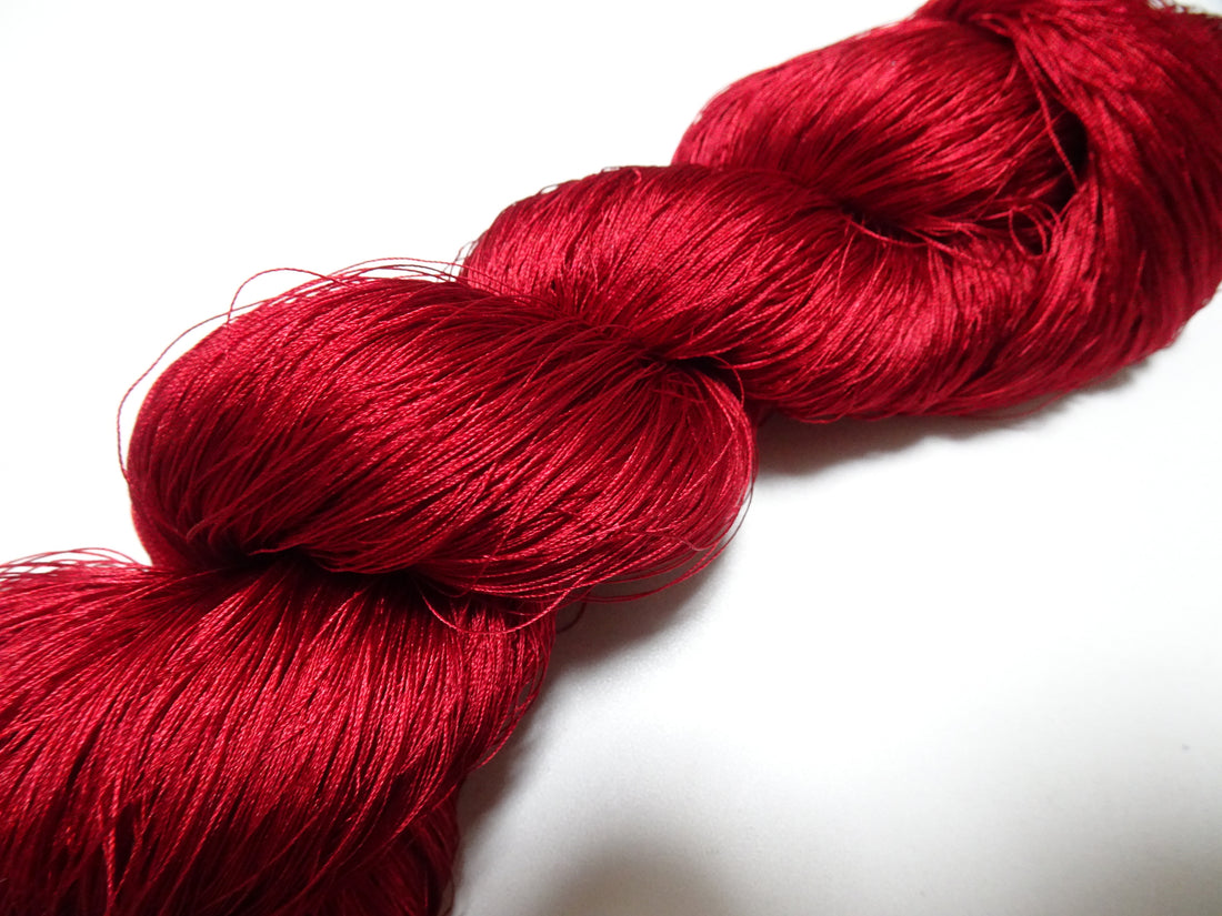 Japanese Vintage Silk Thread for Tsuzure Weaving – High-Quality 19675