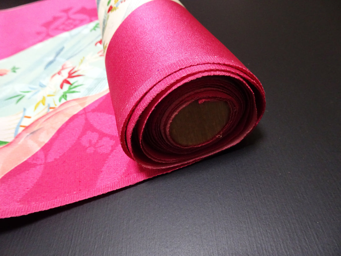 Japanese Antique Silk Bolts  / Mon Rinzu / Dyed Pattern 17509