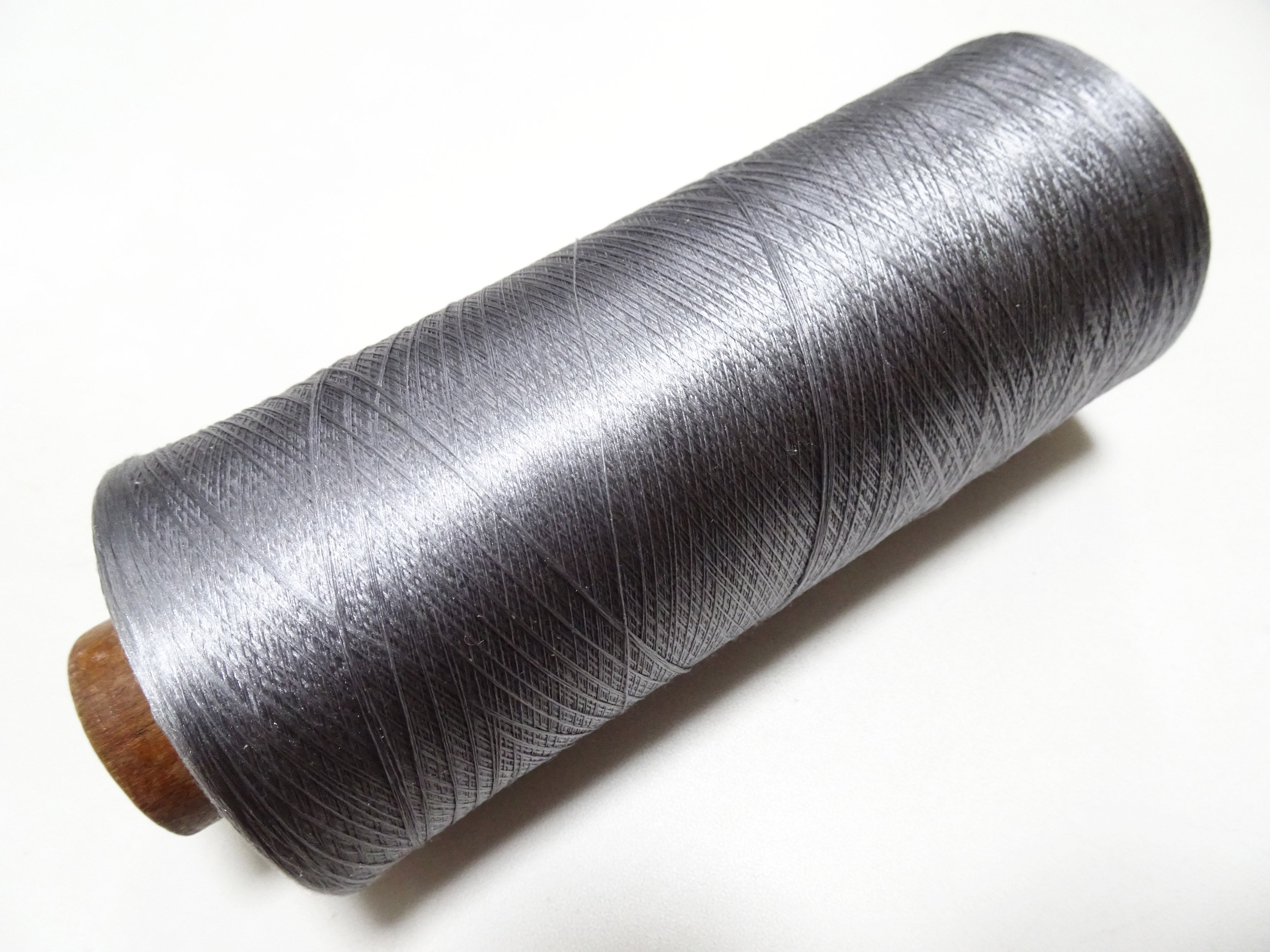 Japanese Vintage Silk Thread & Woodn Spool Embroidery 18699