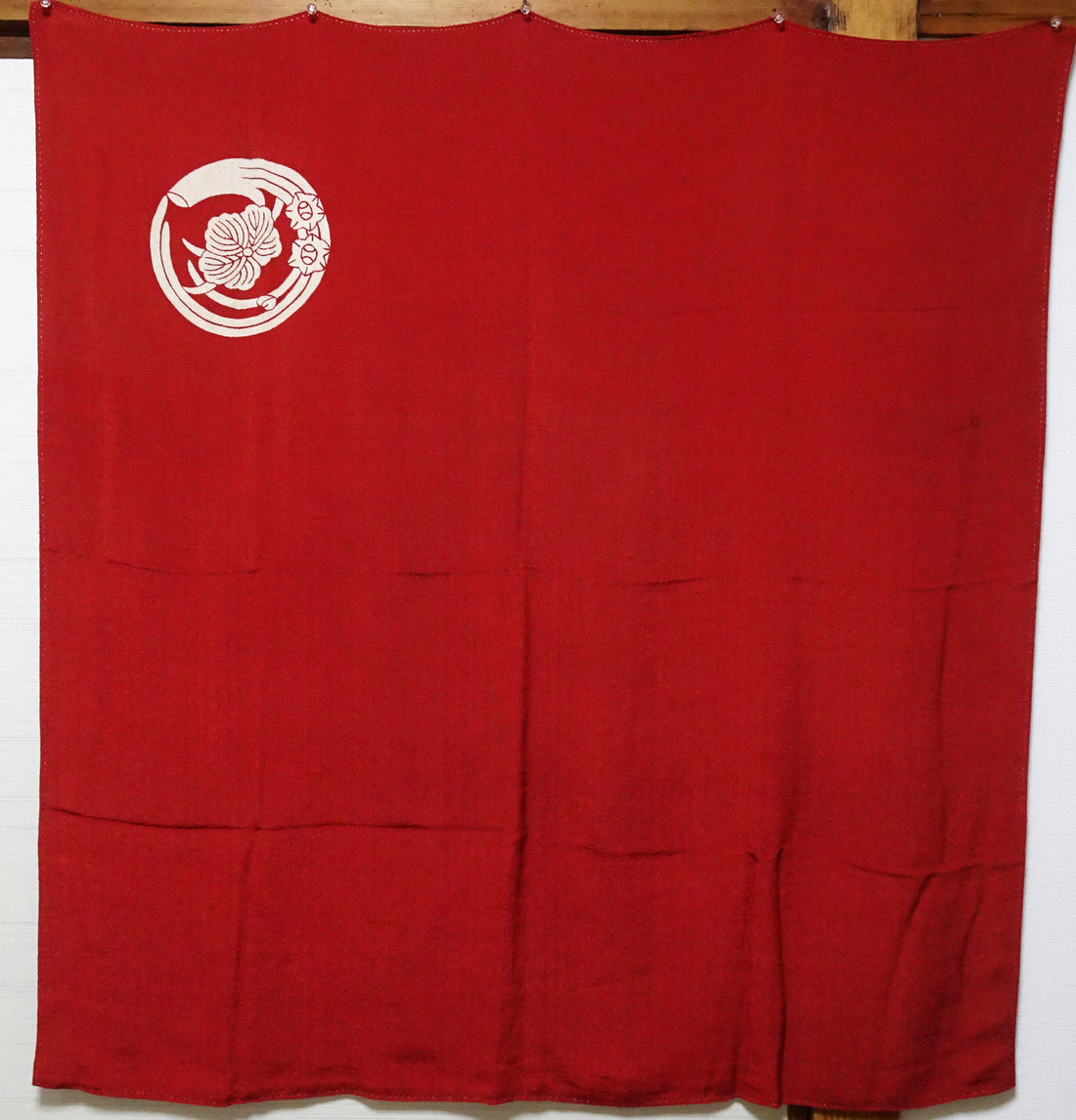 Japanese Vintage Showa Era Celebratory Large Furoshiki with Tale of Genji Design on Oni-Shibo Chirimen Silk  16345