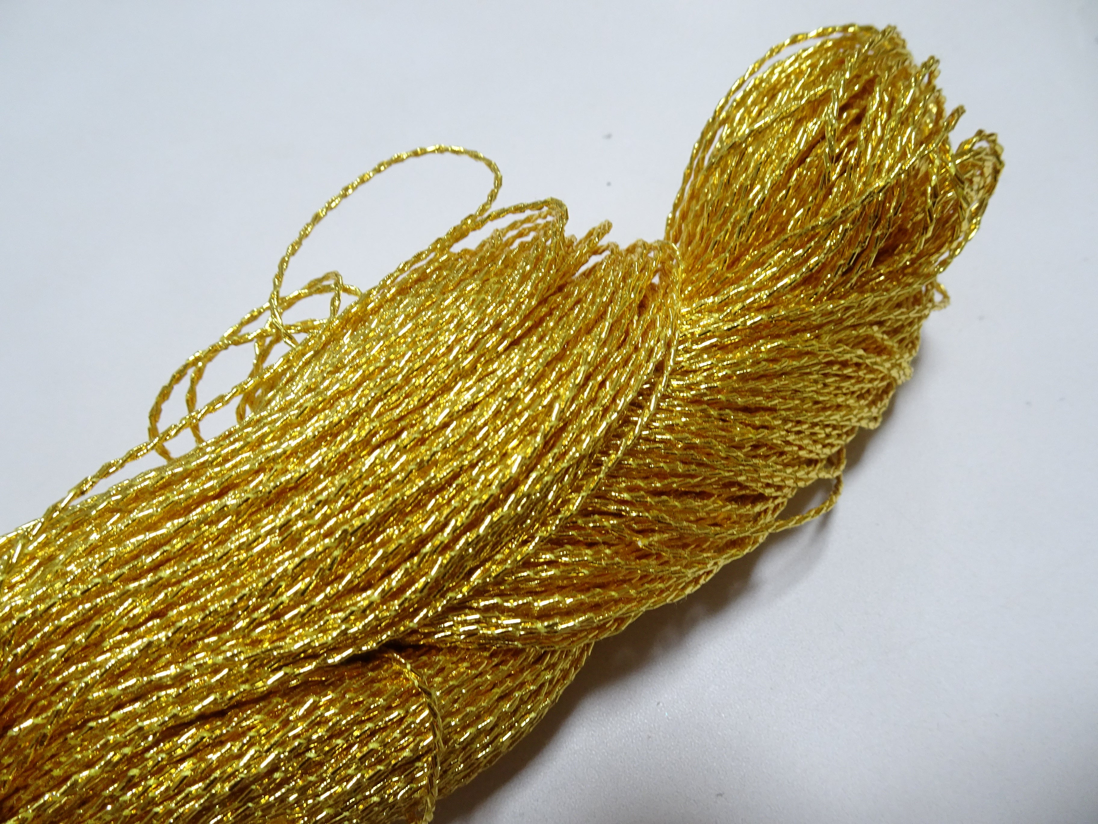Special price!!　Japanese Vintage Rare Double Twist Gold leaf thread Embroidery 500M 1.50mm 16579