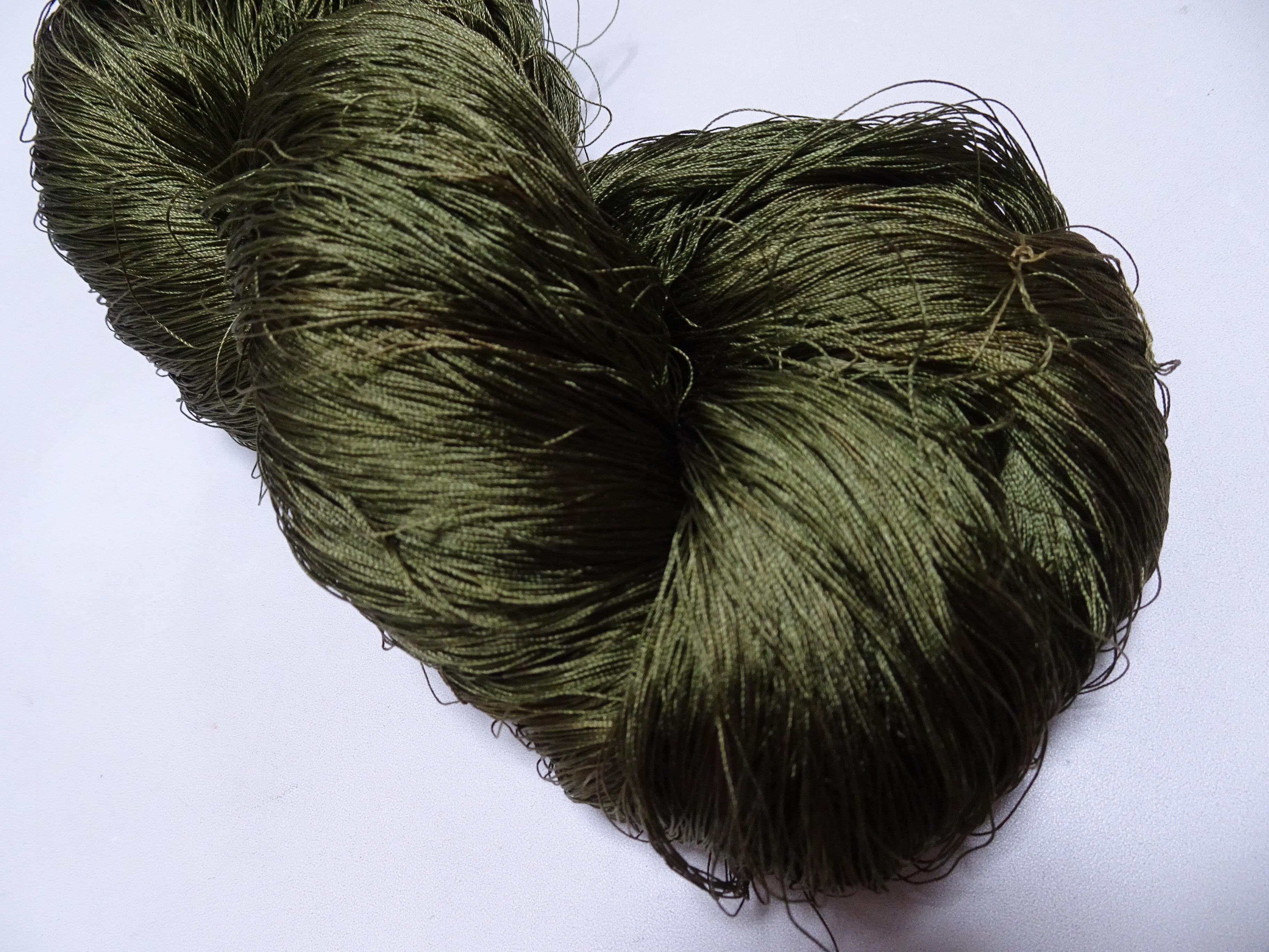 Japanese Vintage Silk Thread for Tsuzure Weaving – High-Quality 19677