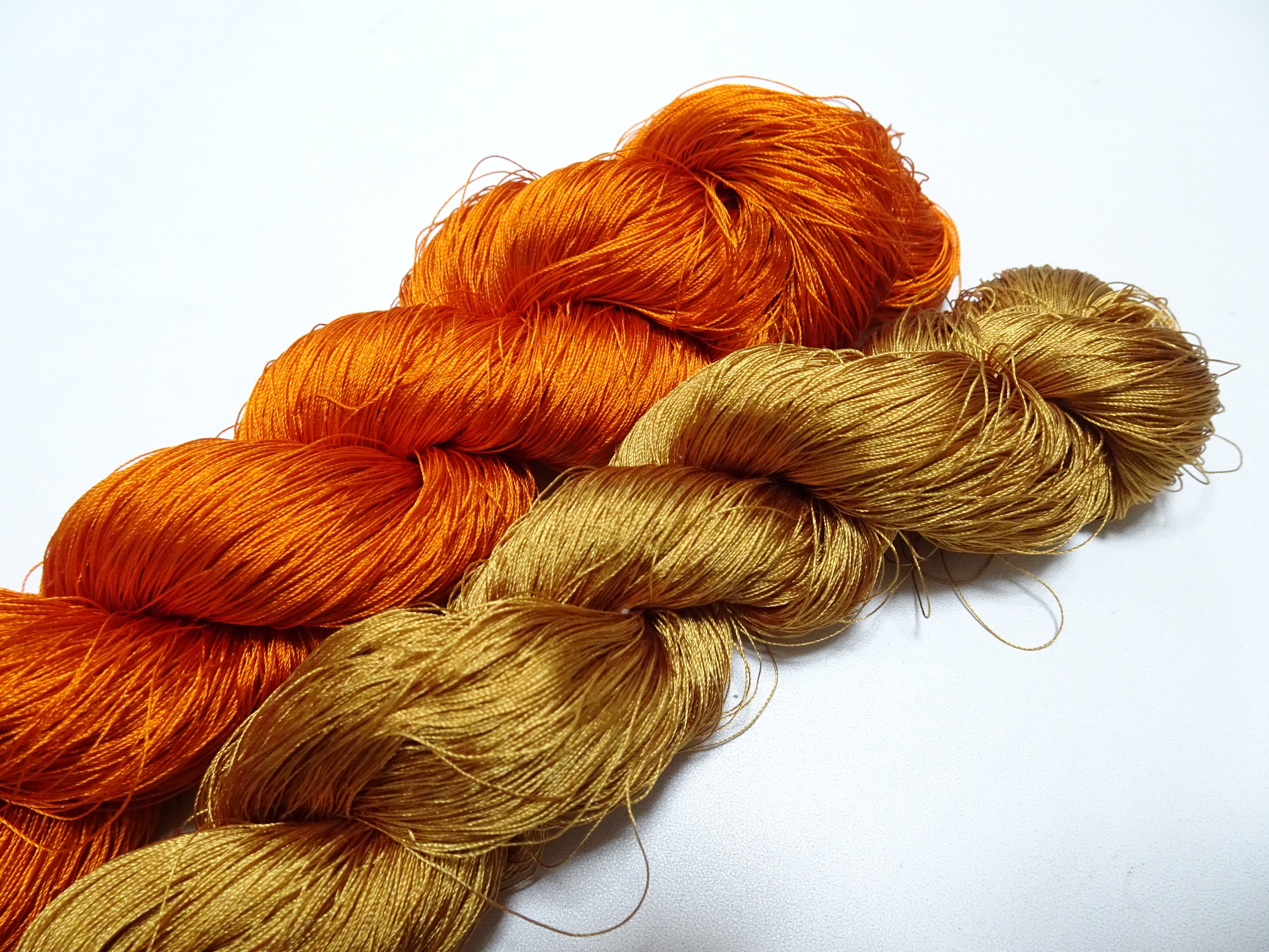 Japanese Vintage Silk Thread 2sets for Tsuzure Weaving – High-Quality 19678