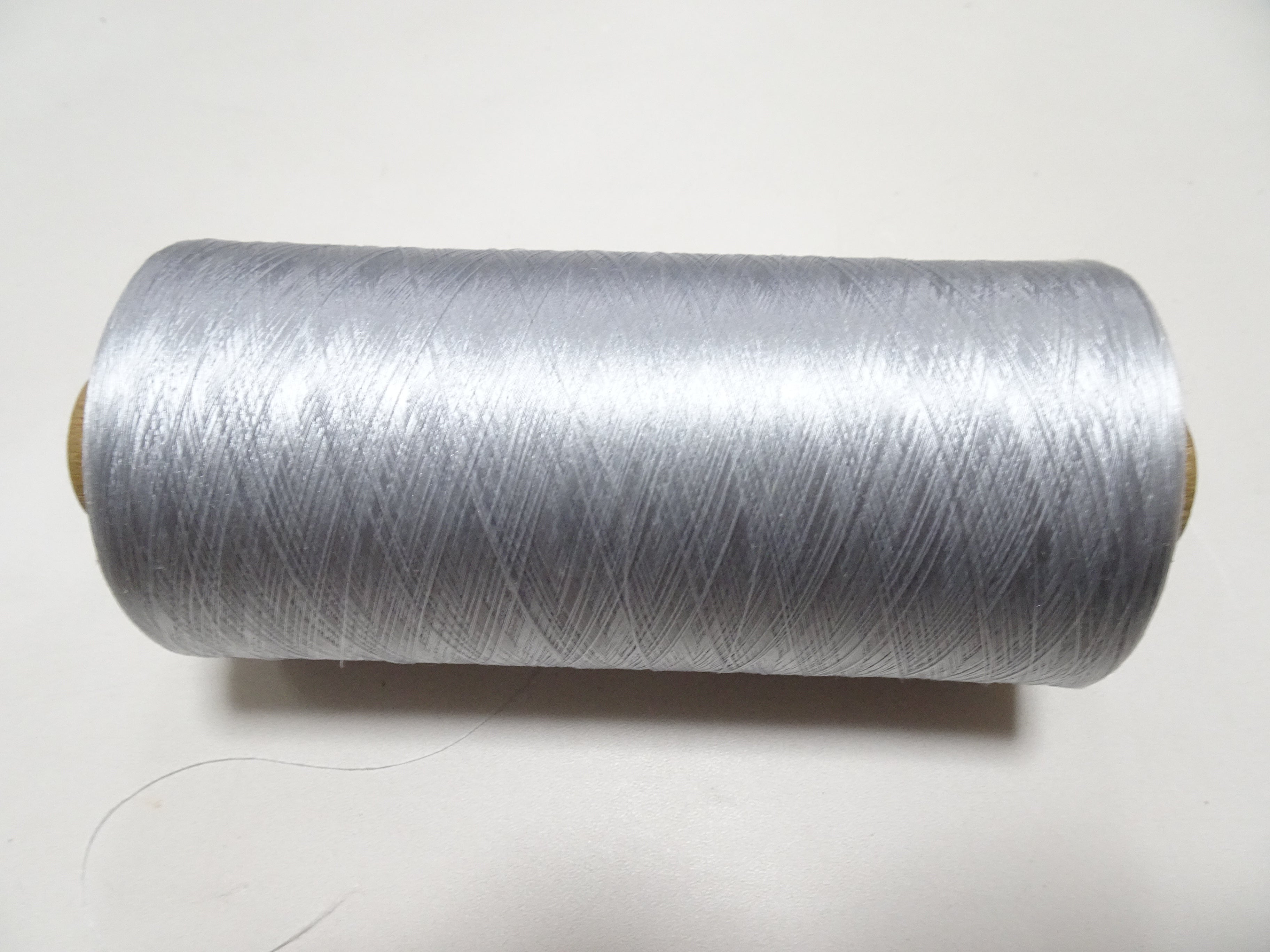 Japanese Vintage Silk Thread & Woodn Spool Embroidery 18701