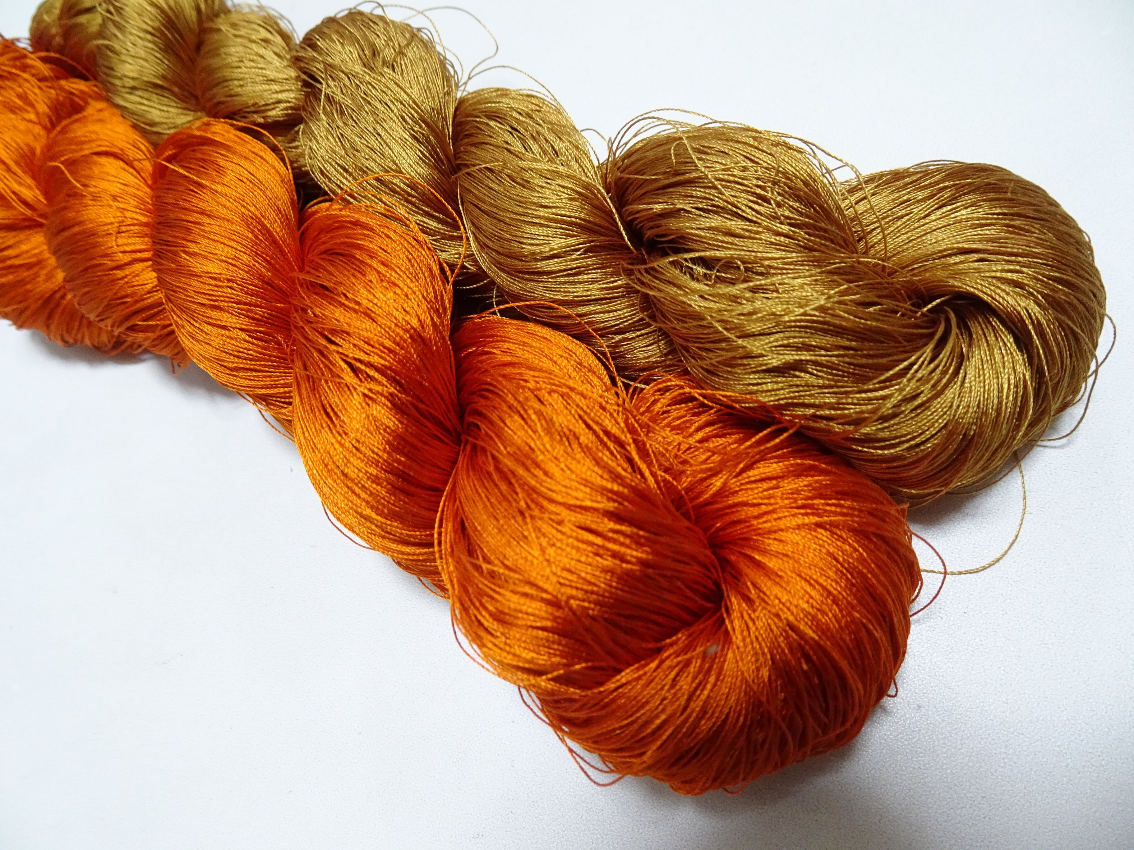 Japanese Vintage Silk Thread 2sets for Tsuzure Weaving – High-Quality 19678