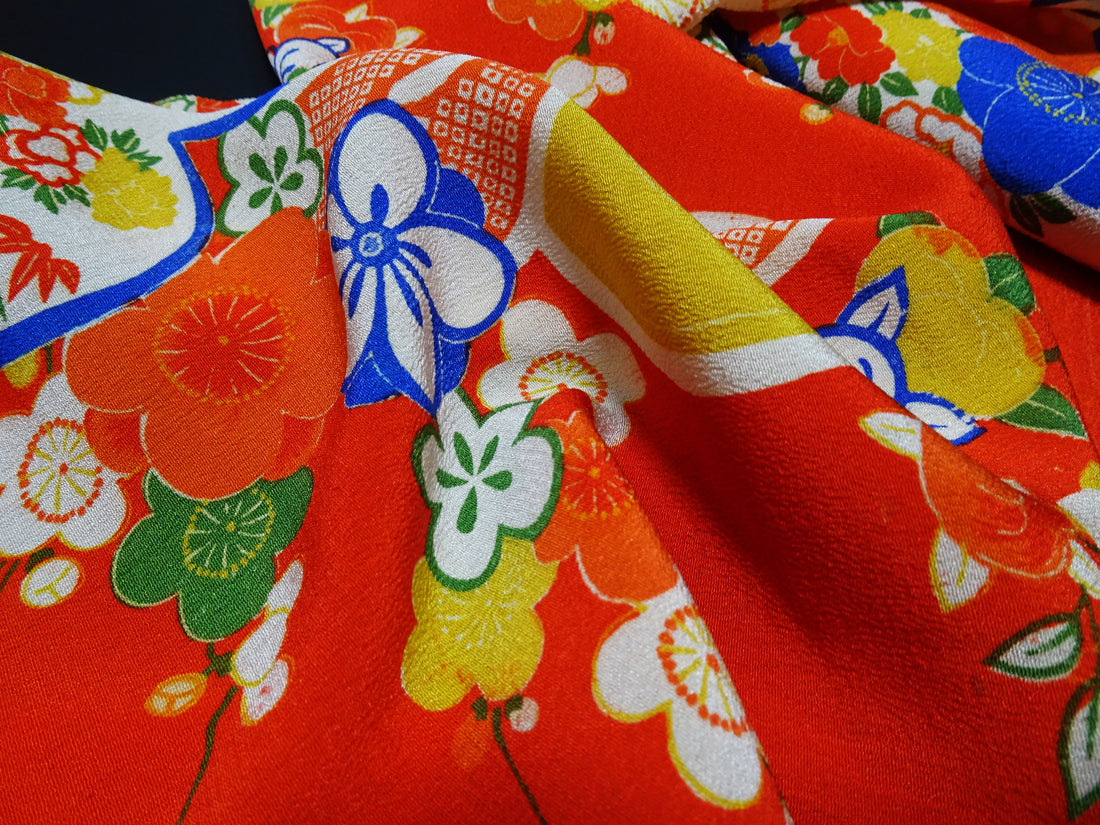 Japanese Antique Silk Bolts  / Kinsha / Dyed Pattern 17511