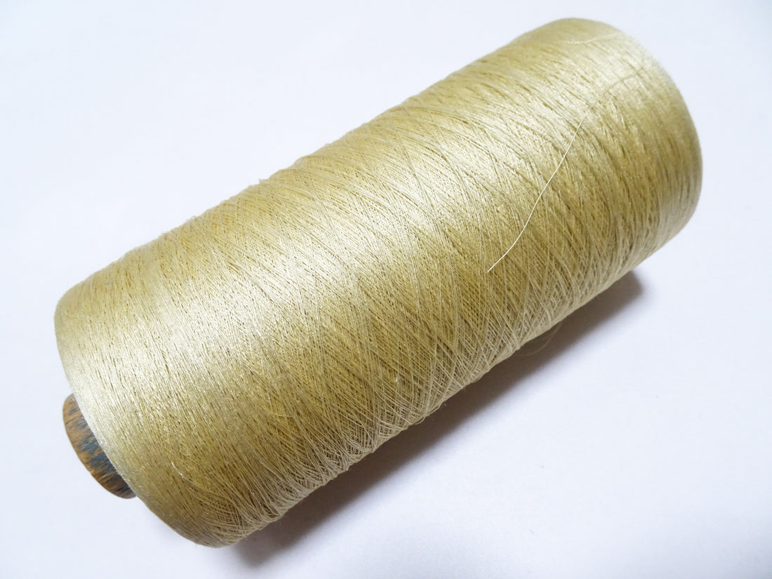 Japanese Vintage Silk Thread & Woodn Spool Embroidery 18703