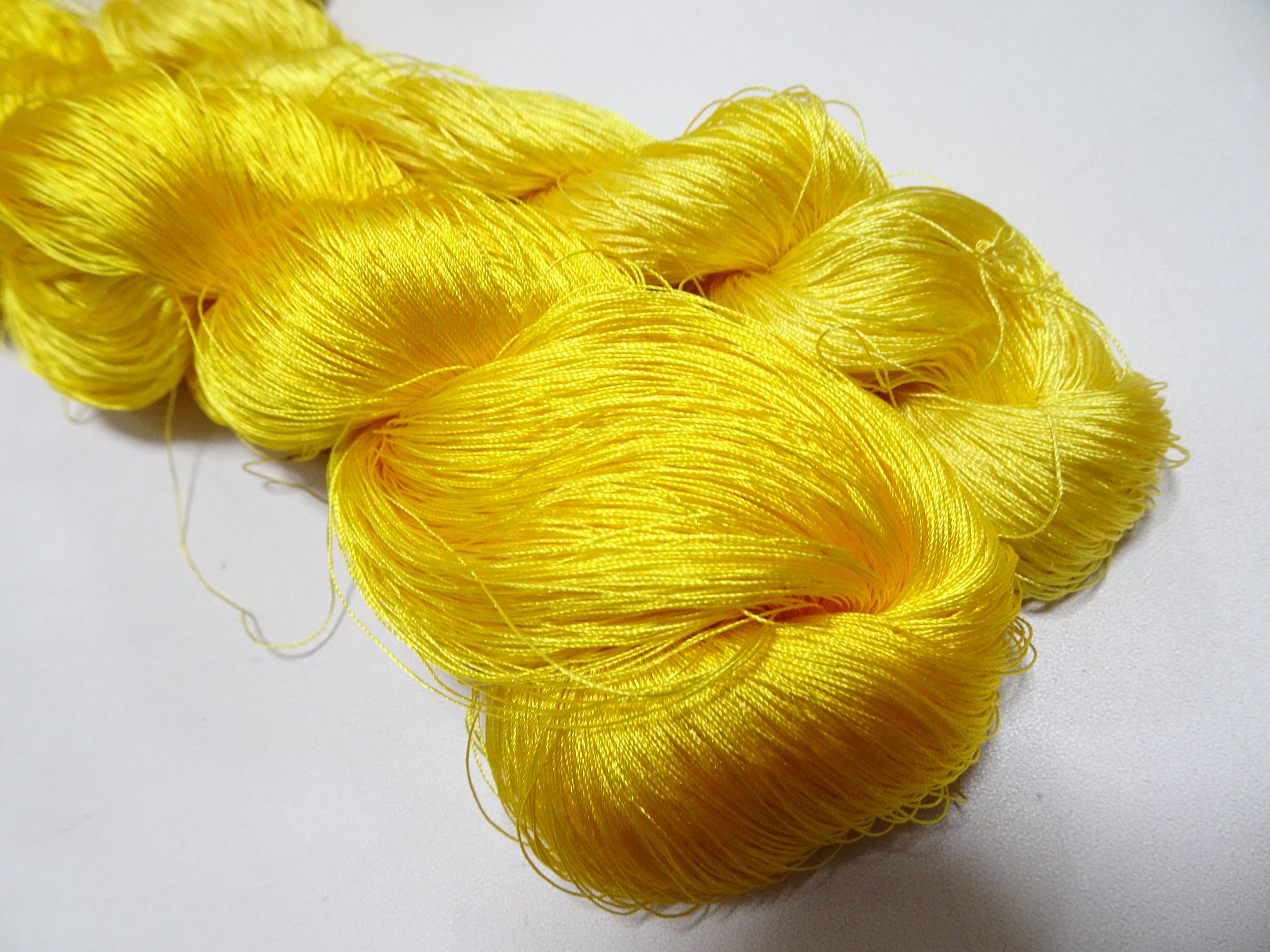 Japanese Vintage Silk Thread 2sets for Tsuzure Weaving – High-Quality 19680