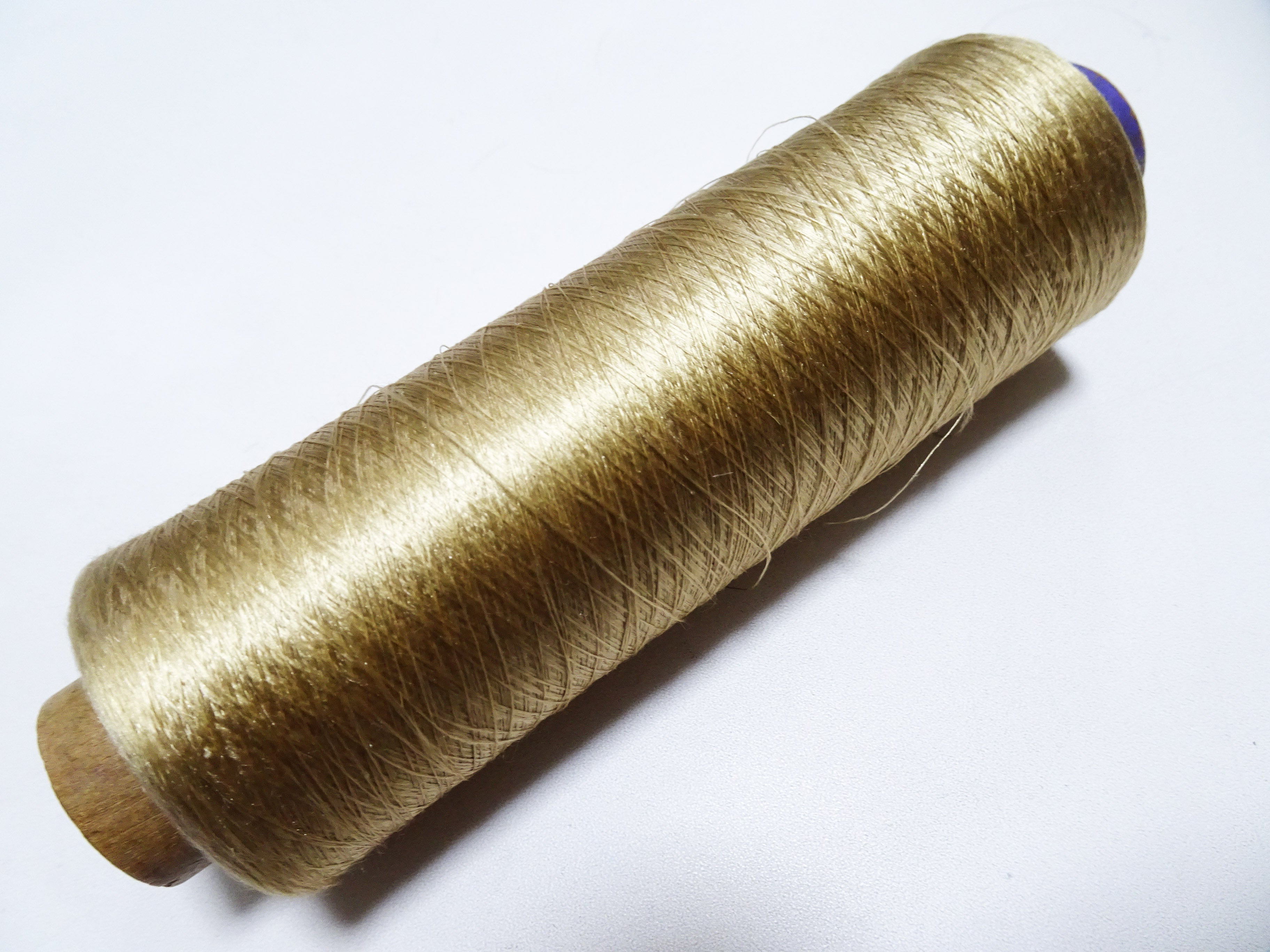 Japanese Vintage Silk Thread & Woodn Spool Embroidery 18704