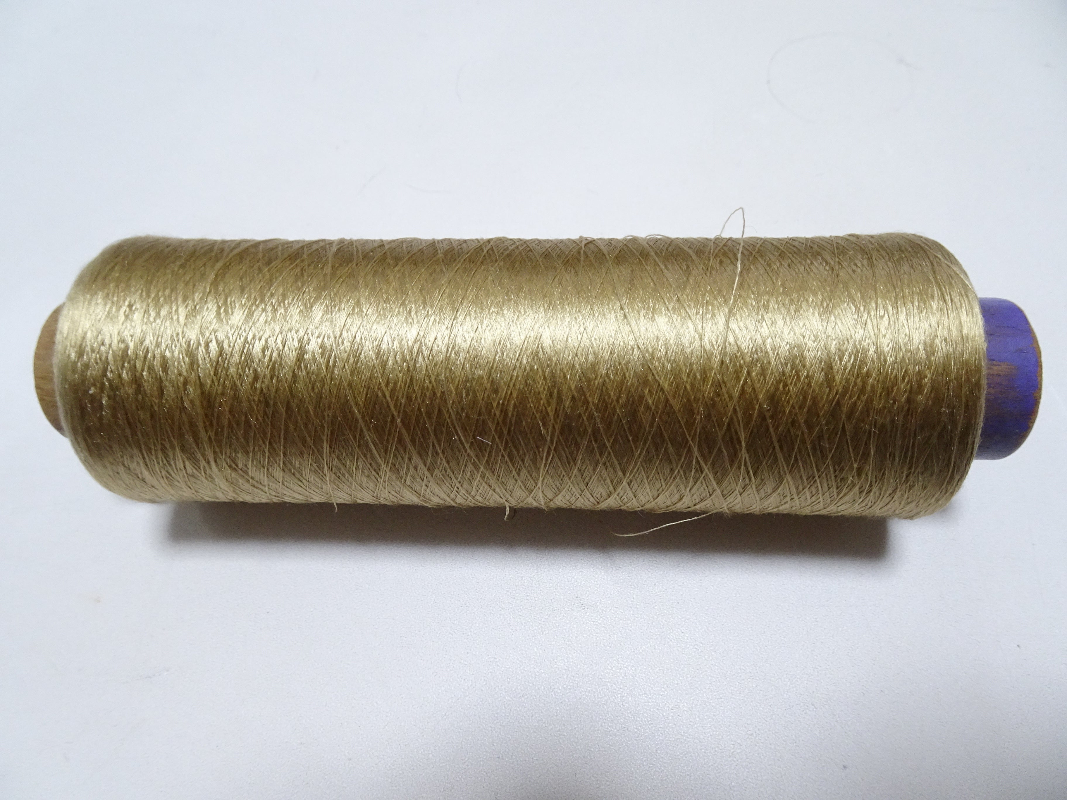 Japanese Vintage Silk Thread & Woodn Spool Embroidery 18704