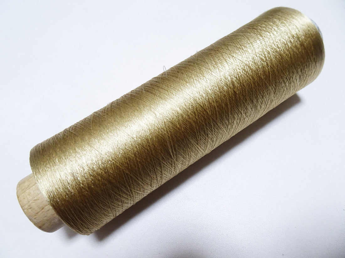 Japanese Vintage Silk Thread & Woodn Spool Embroidery 18707