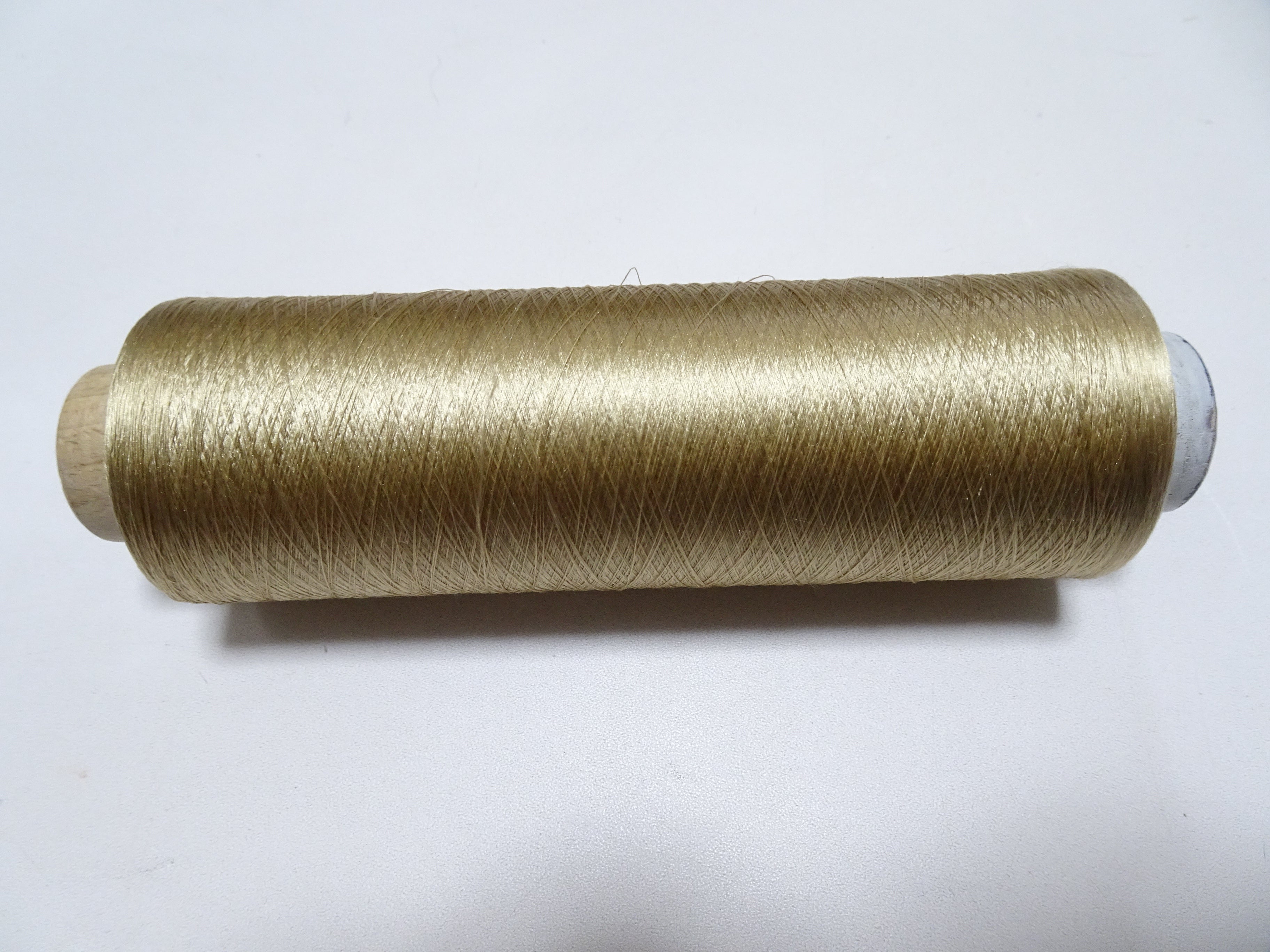 Japanese Vintage Silk Thread & Woodn Spool Embroidery 18707