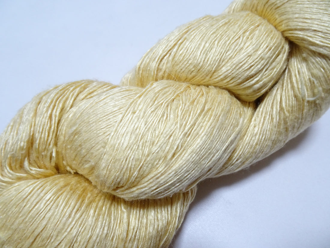 Japanese Vintage Mawata Tsumugi Fine Quality Silk Thread embroidery & Weave 19684