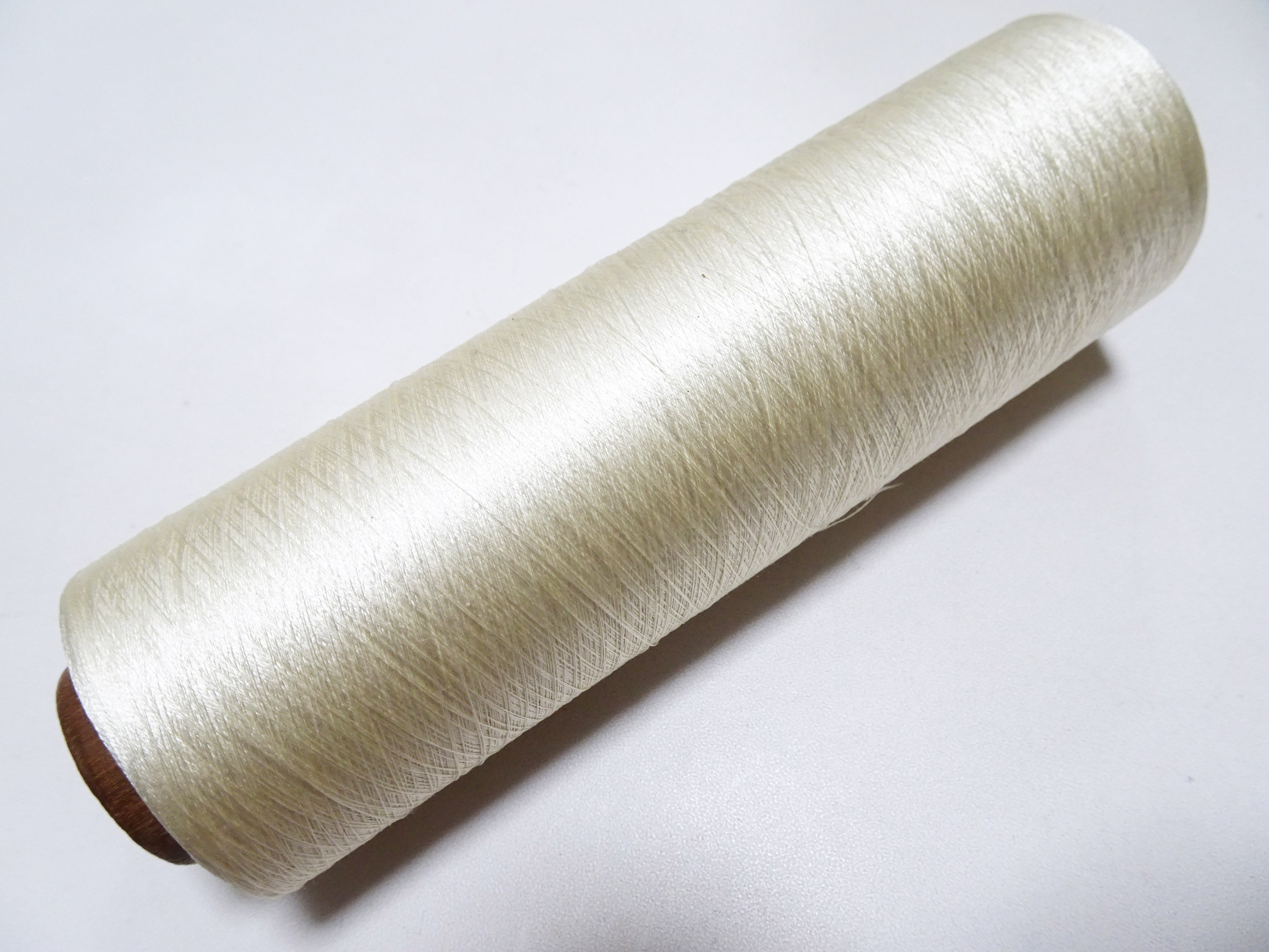 Japanese Vintage Silk Thread & Woodn Spool Embroidery 18708