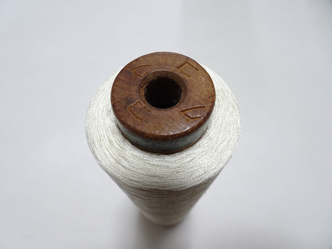 Japanese Vintage Silk Thread & Woodn Spool Embroidery 18708