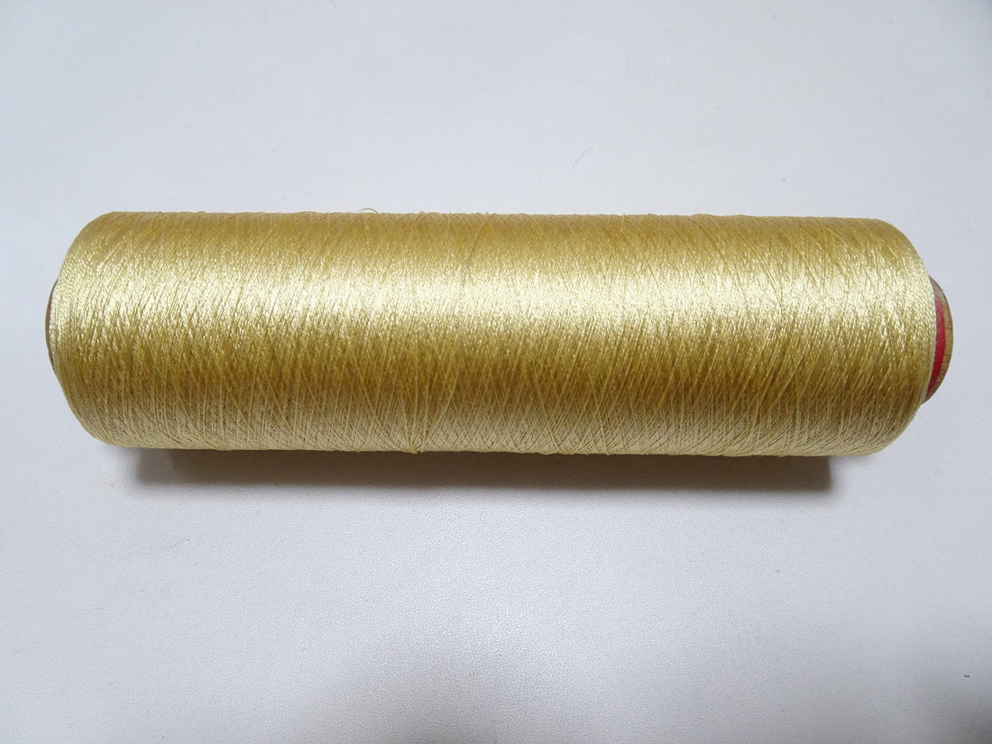 Japanese Vintage Silk Thread & Woodn Spool Embroidery 18709