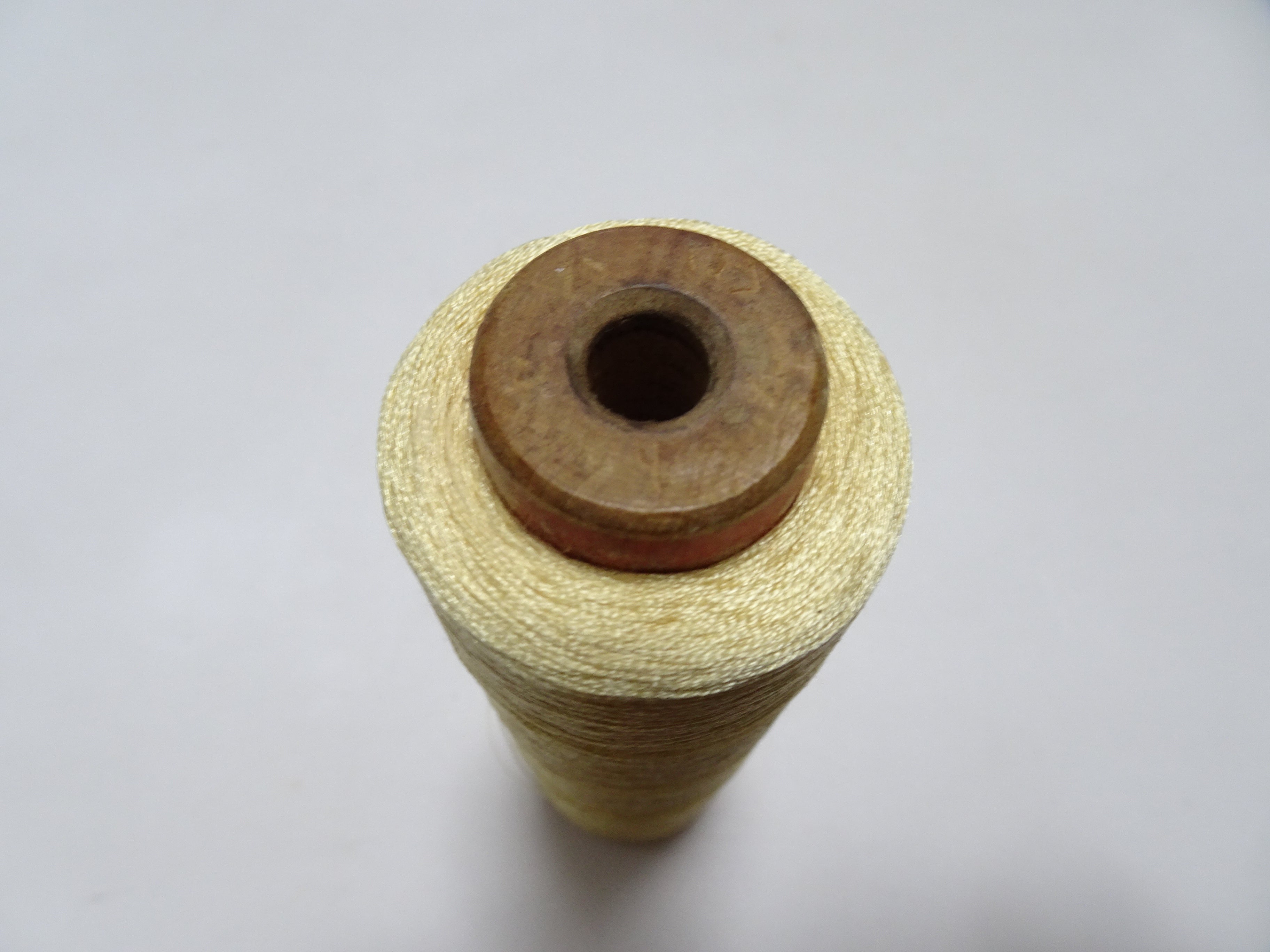 Japanese Vintage Silk Thread & Woodn Spool Embroidery 18709
