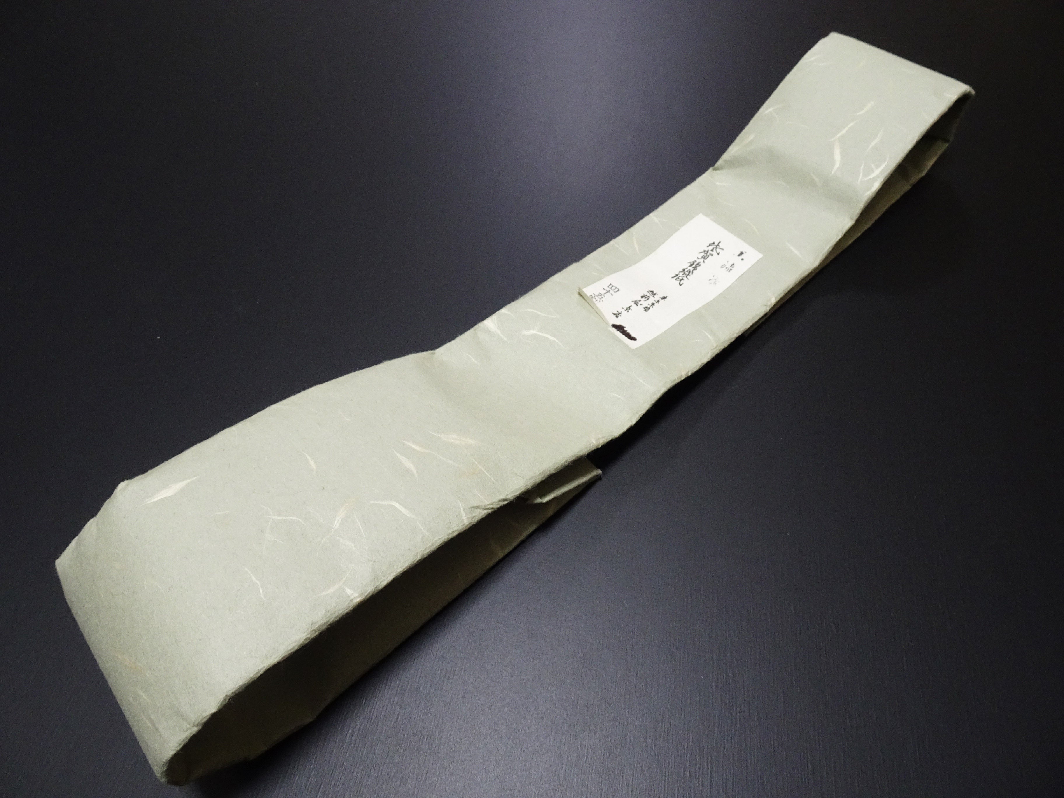 Super Rare Vintage Saga Nishiki Flat Urushi lacquer Thread – Premium Hira-haku, Traditional Japanese Textile Material 16004