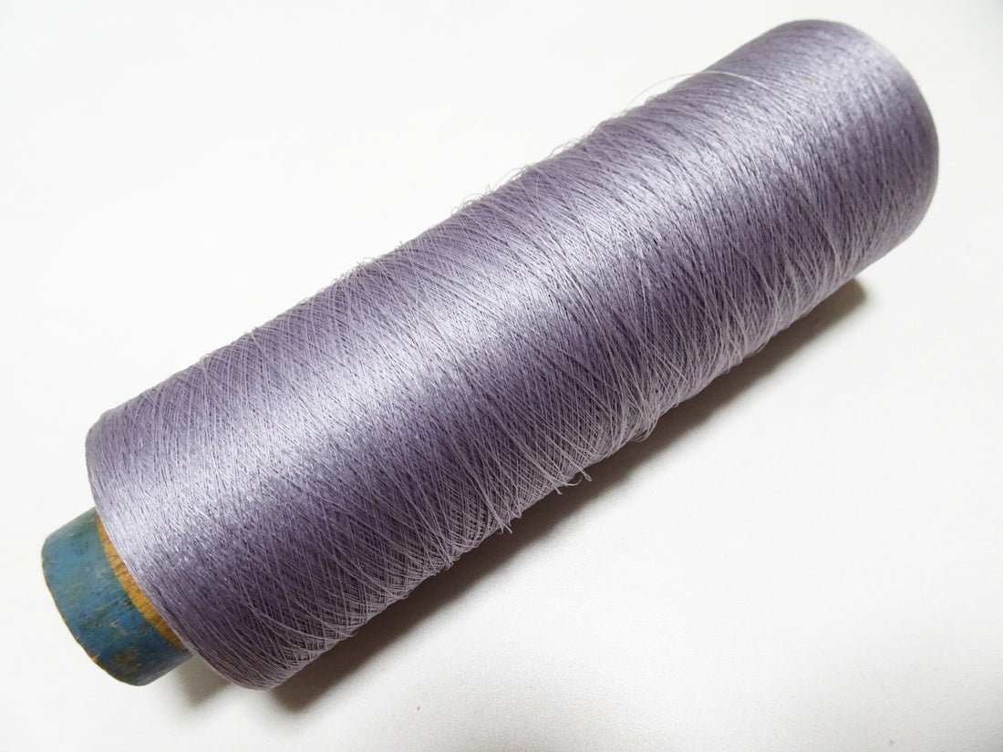 Japanese Vintage Silk Thread & Woodn Spool Embroidery 18711