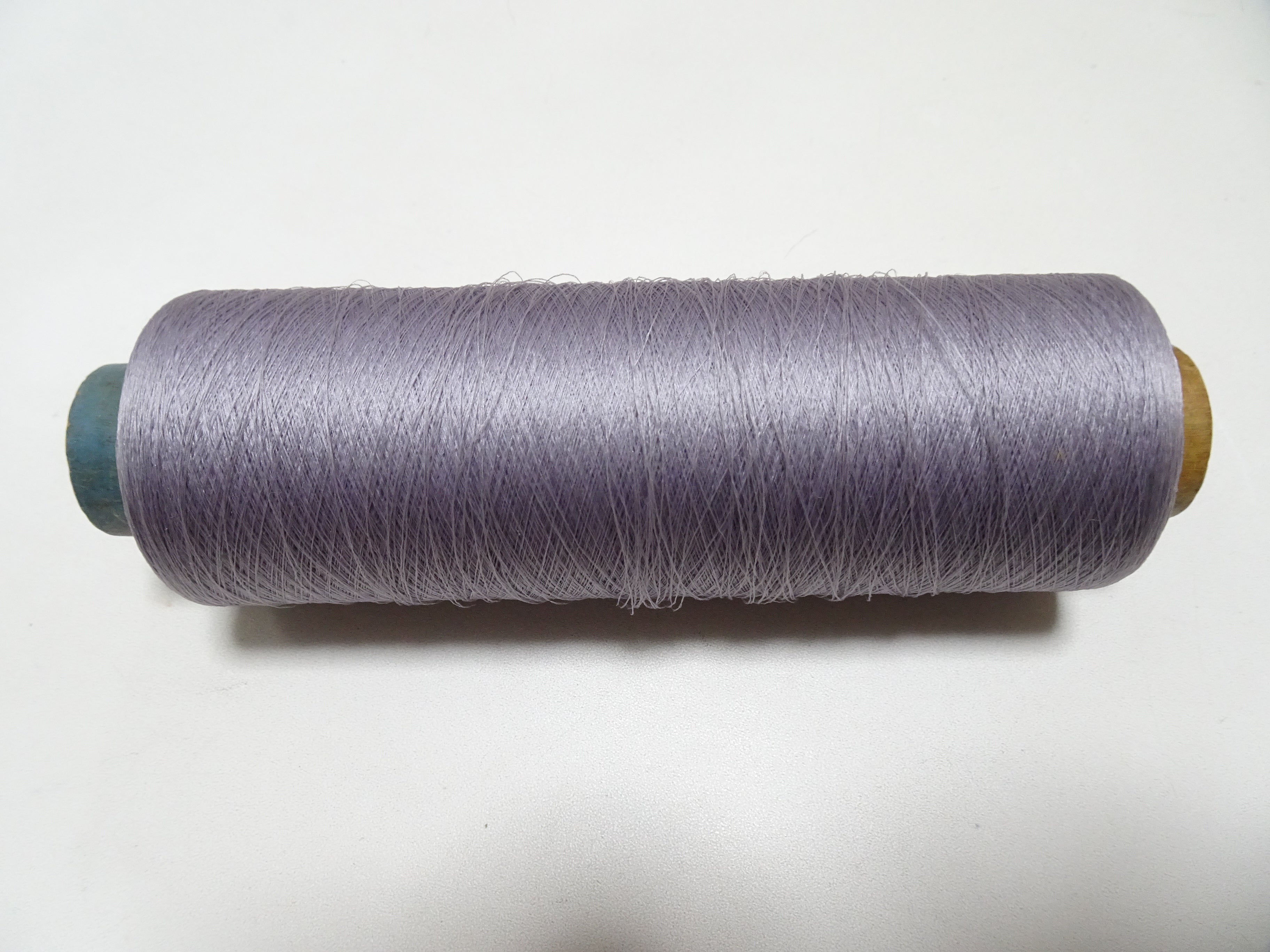 Japanese Vintage Silk Thread & Woodn Spool Embroidery 18711