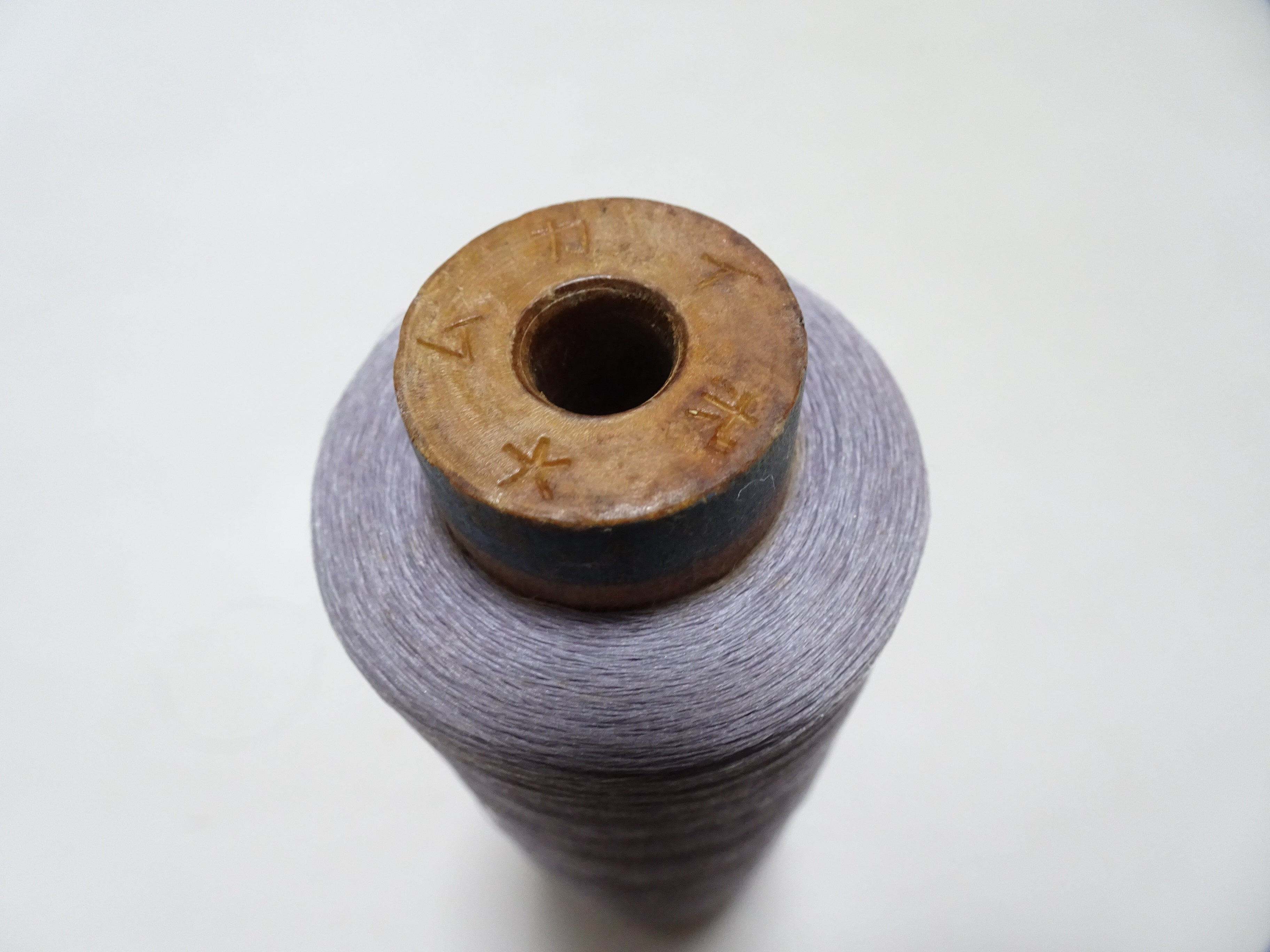 Japanese Vintage Silk Thread & Woodn Spool Embroidery 18711