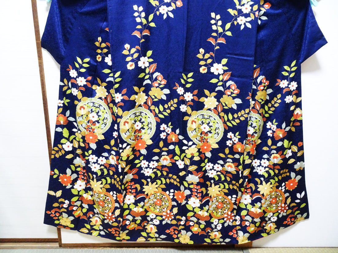 Japanese Kimono Silk Homongi Luxurious Floral Pattern 18100