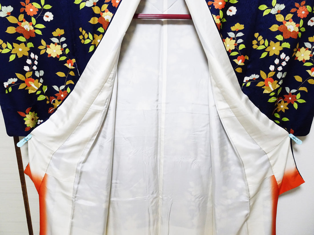 Japanese Kimono Silk Homongi Luxurious Floral Pattern 18100