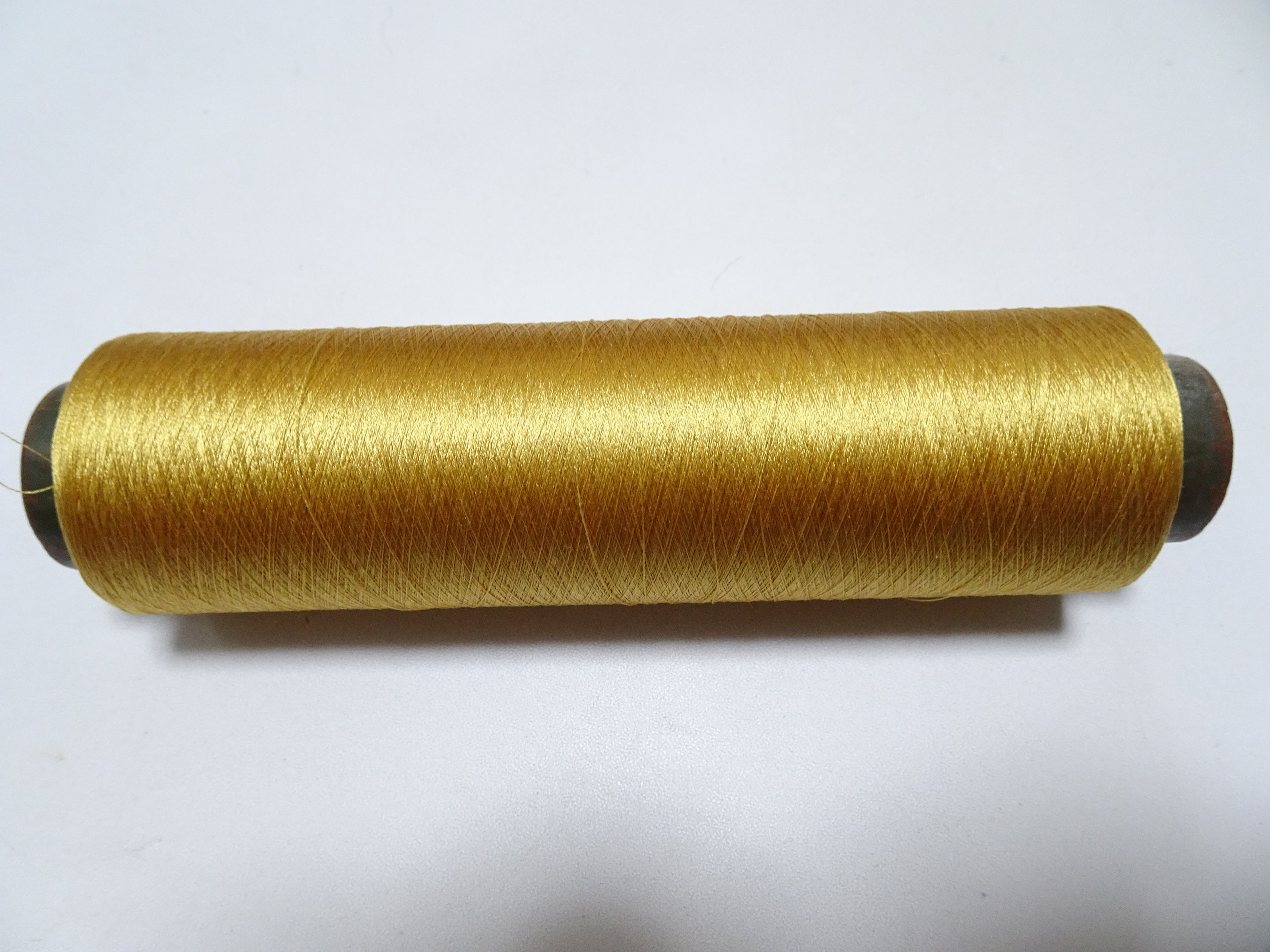 Japanese Vintage Silk Thread & Woodn Spool Embroidery 18713