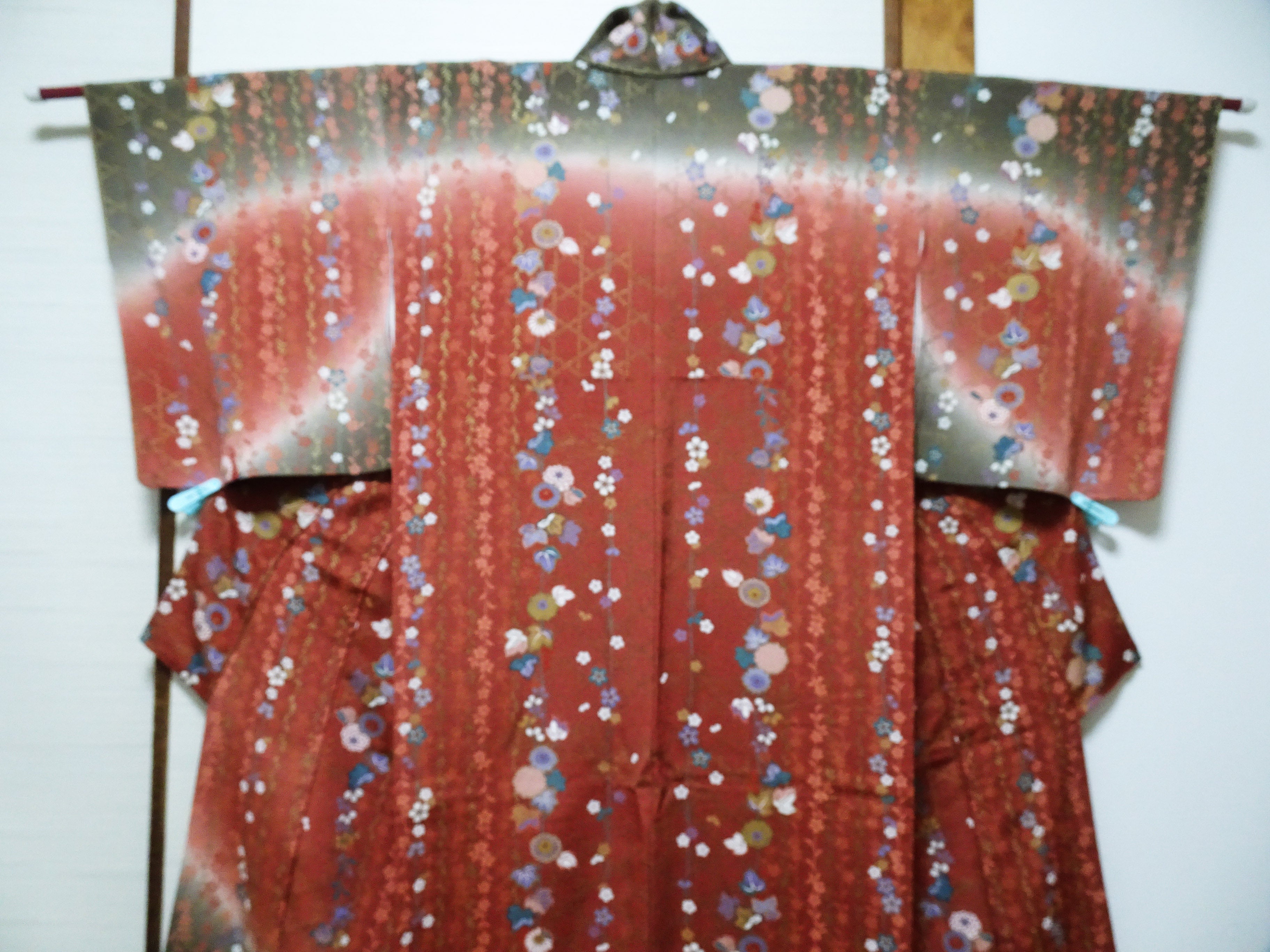 Japanese Kimono Chirimen Silk Homongi Bokashi Dyed Luxurious Floral Pattern 18101