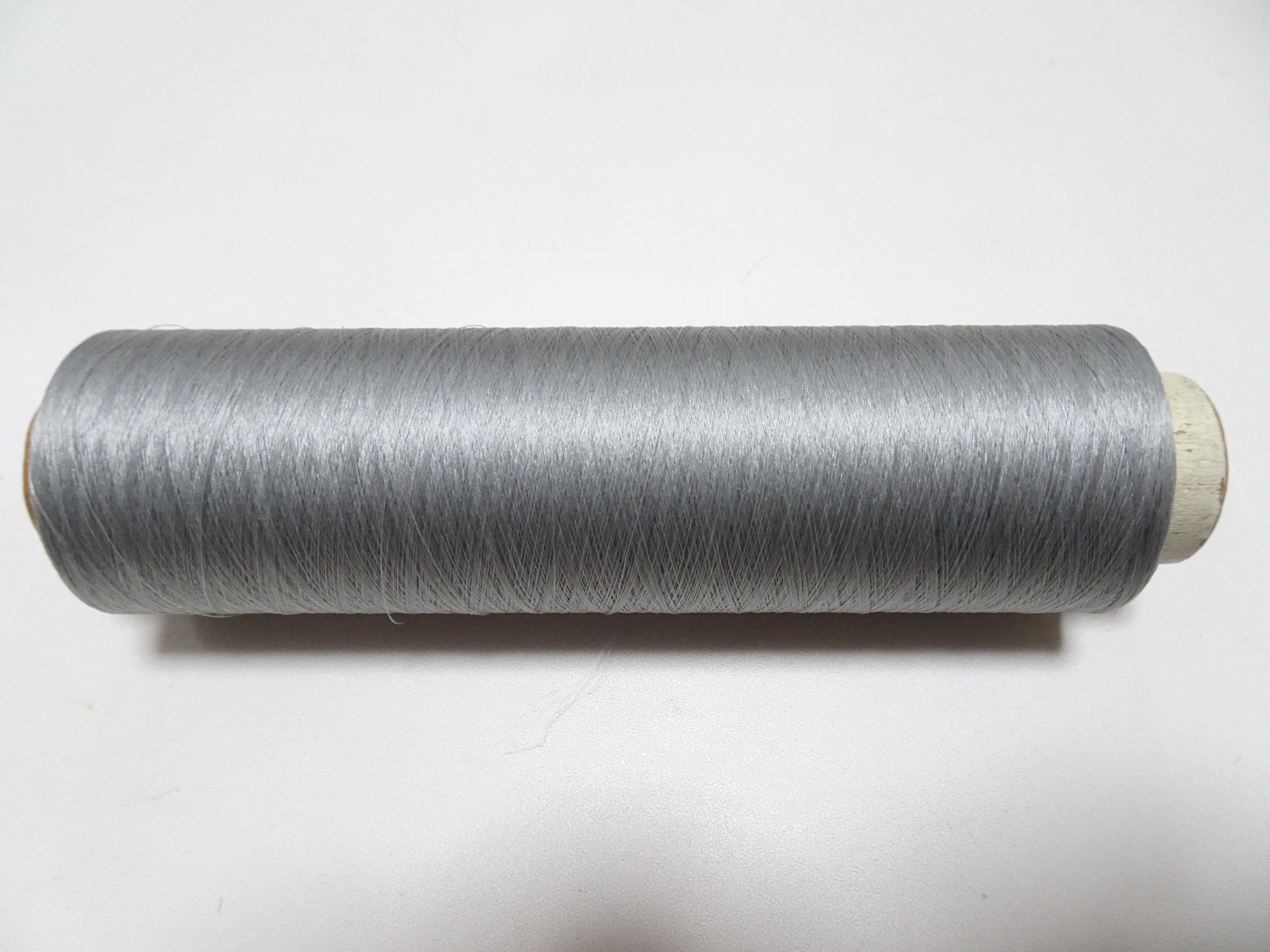 Japanese Vintage Silk Thread & Woodn Spool Embroidery 18714