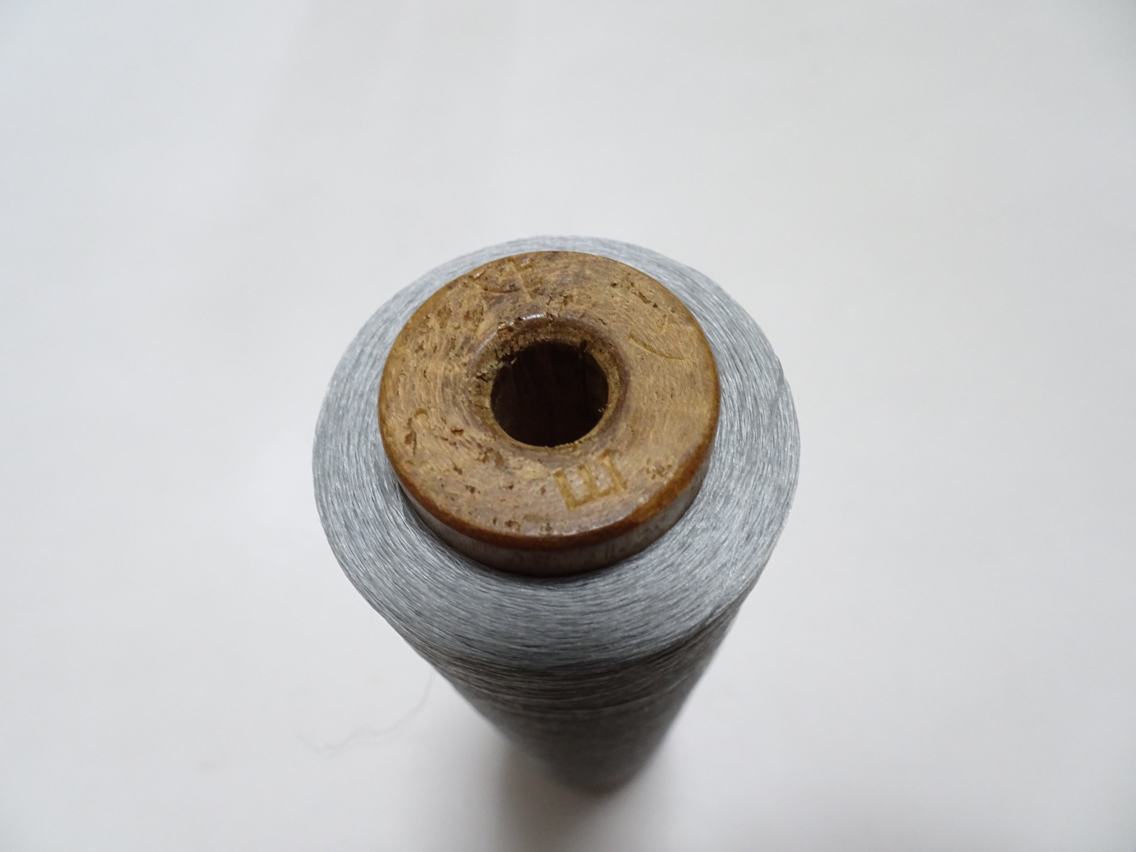 Japanese Vintage Silk Thread & Woodn Spool Embroidery 18714
