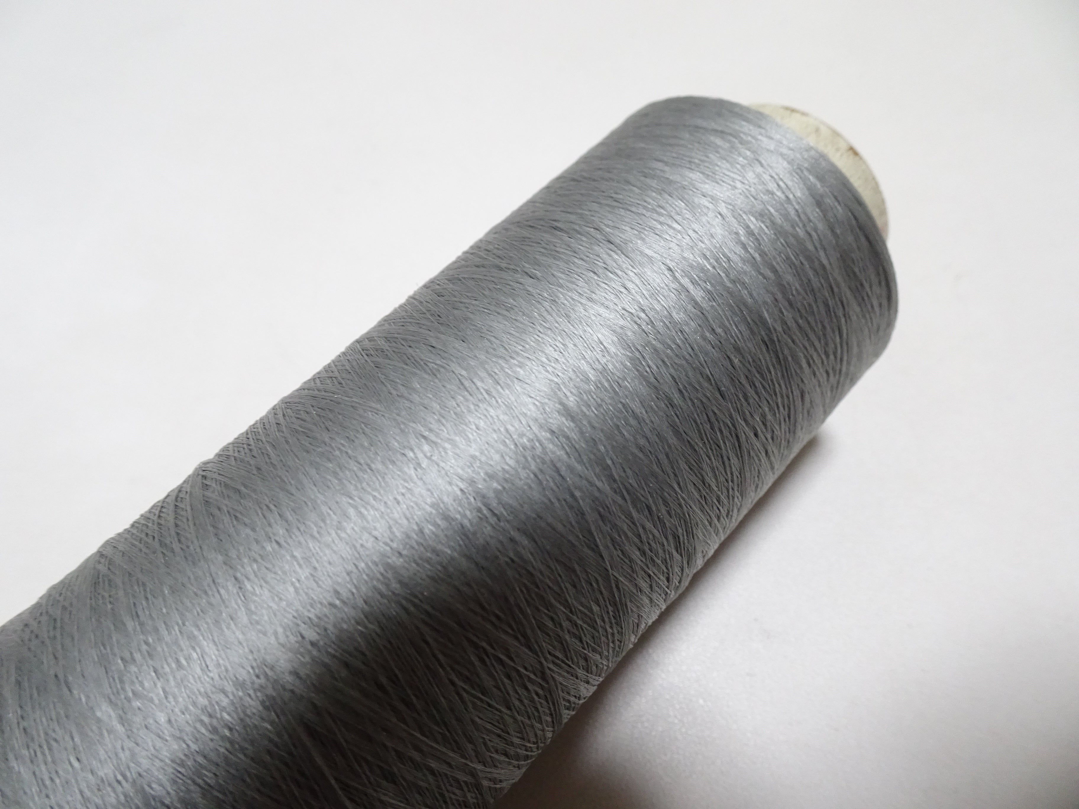 Japanese Vintage Silk Thread & Woodn Spool Embroidery 18714
