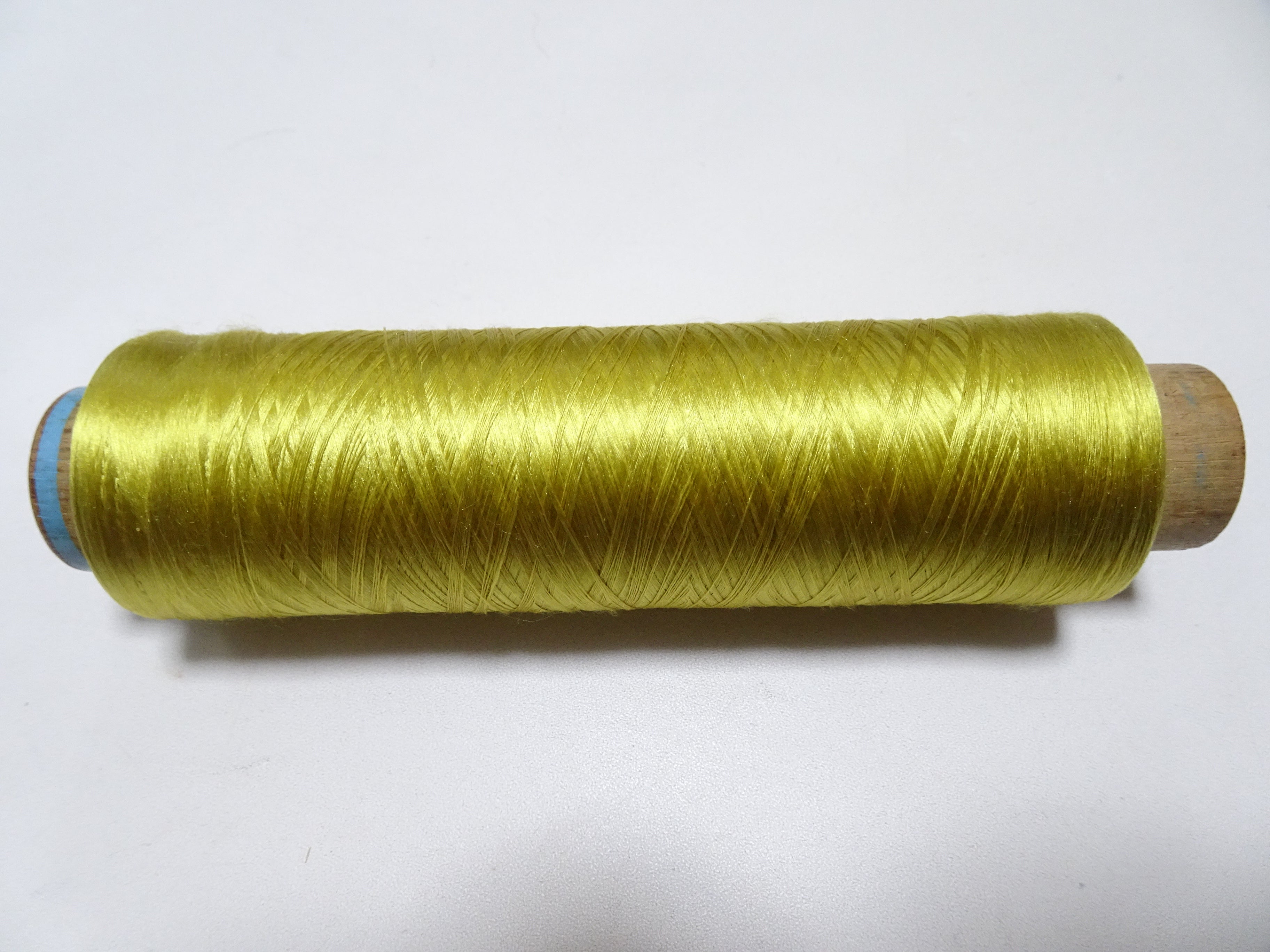 Japanese Vintage Silk Thread & Woodn Spool Embroidery 18715