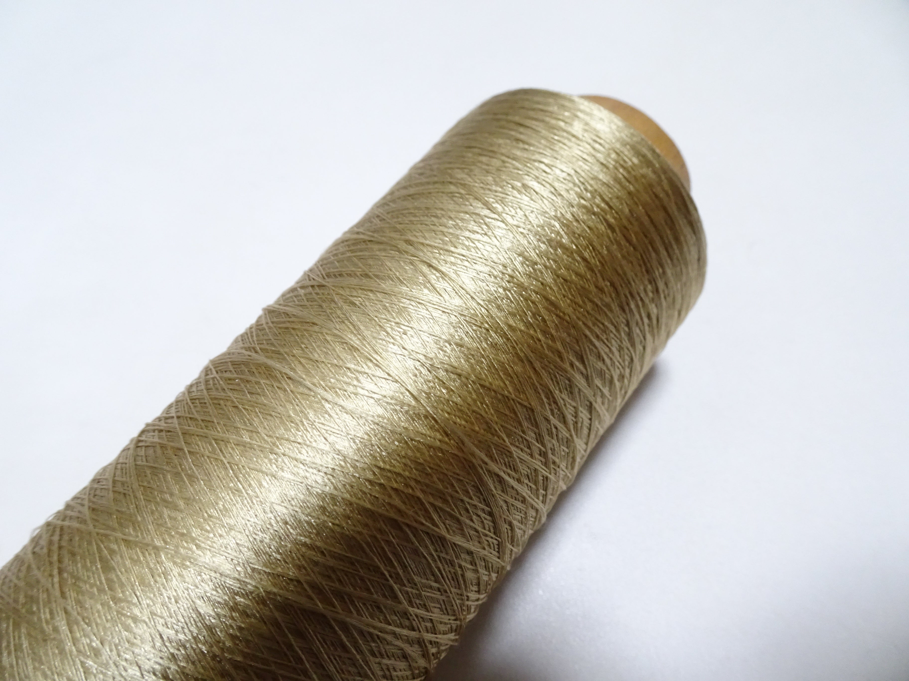 Japanese Vintage Silk Thread & Woodn Spool Embroidery 18716