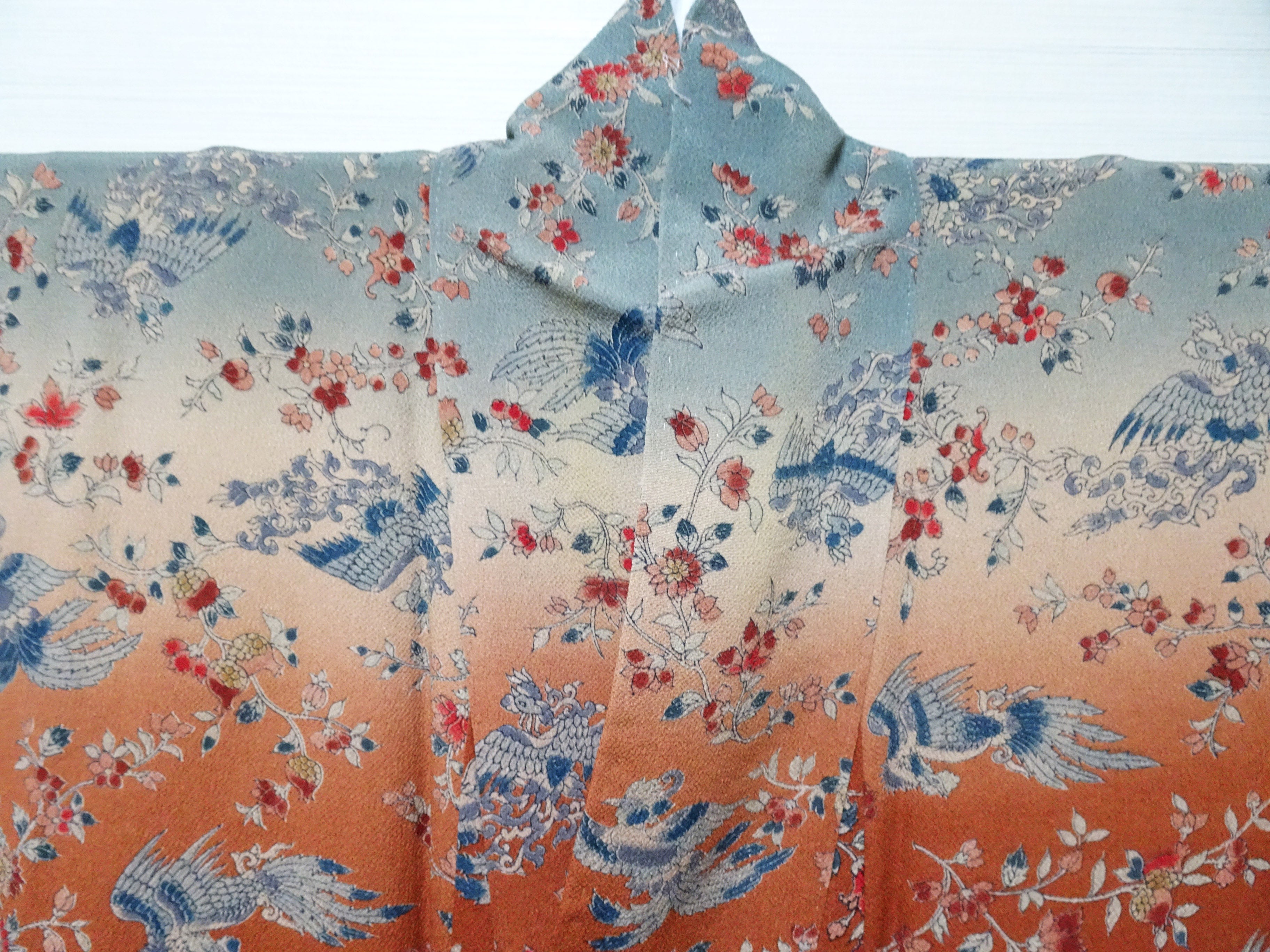 Japanese Kimono Chirimen Silk Homongi Bokashi Dyed Luxurious Floral Pattern 18102