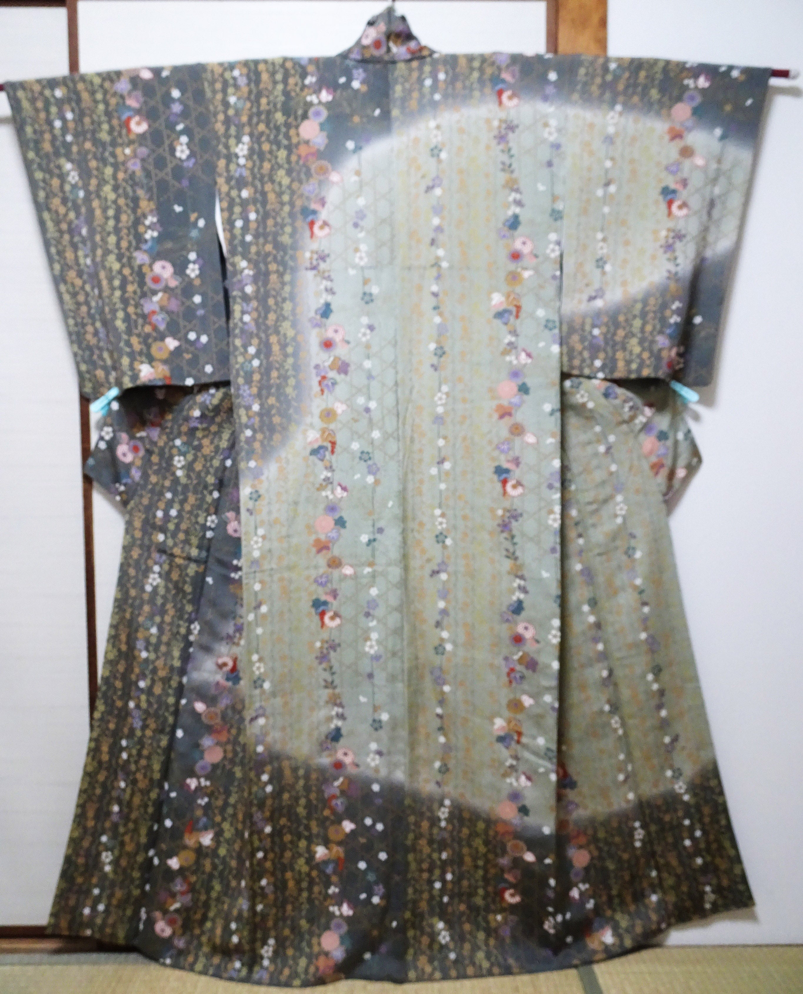 Japanese Kimono Chirimen Silk Homongi Bokashi Dyed Luxurious Floral Pattern 18103