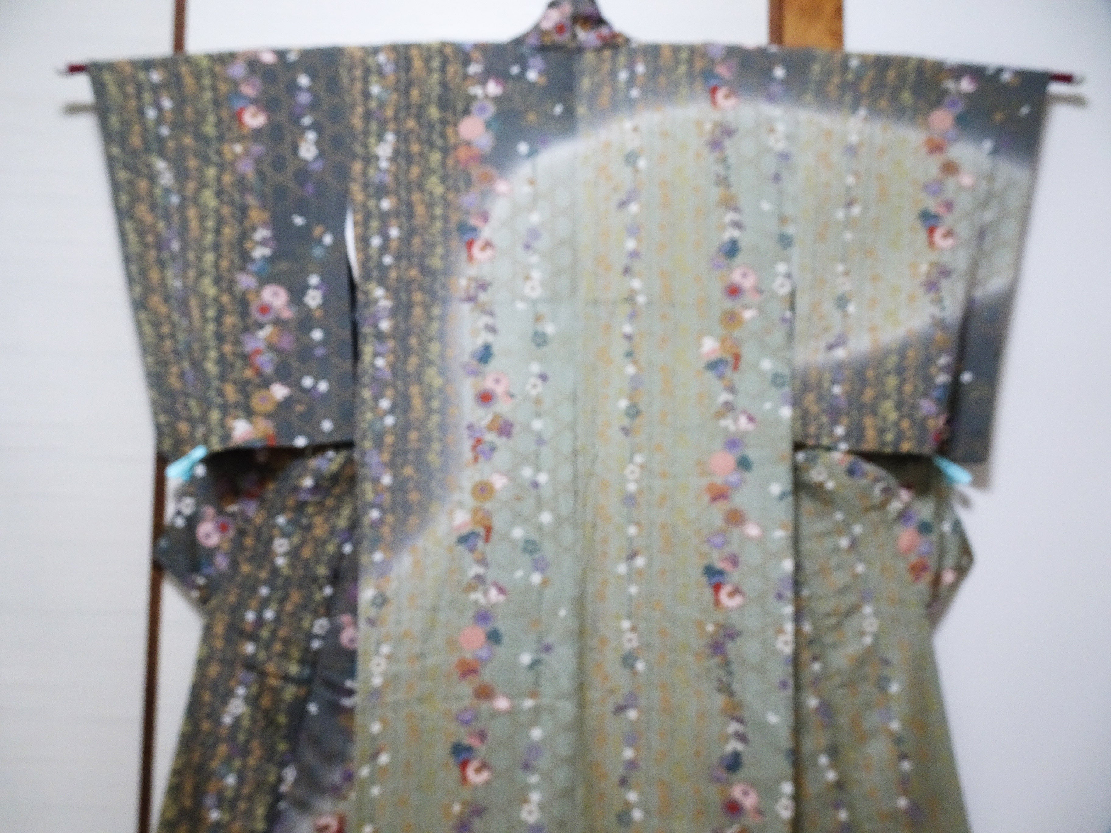 Japanese Kimono Chirimen Silk Homongi Bokashi Dyed Luxurious Floral Pattern 18103