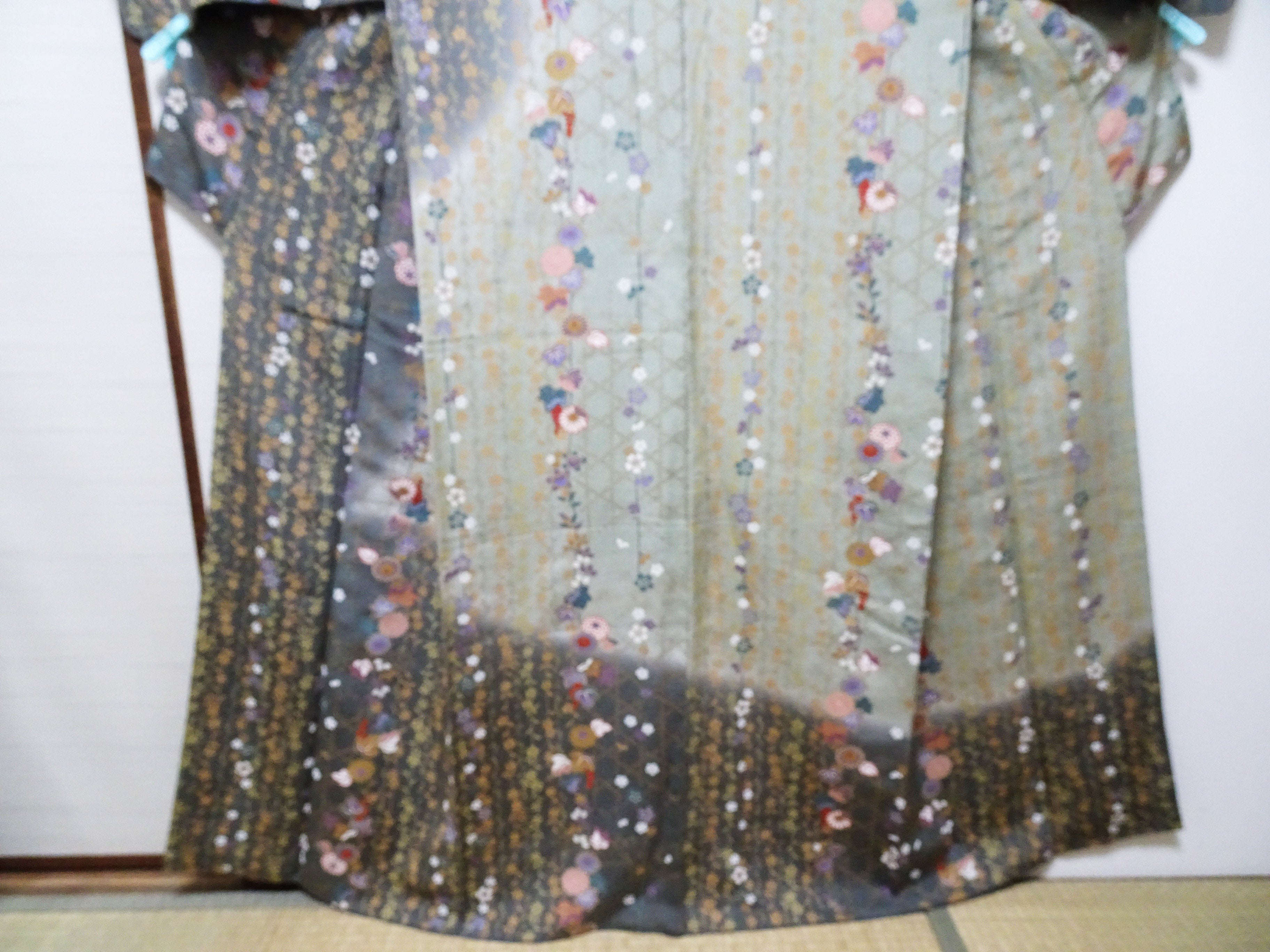 Japanese Kimono Chirimen Silk Homongi Bokashi Dyed Luxurious Floral Pattern 18103