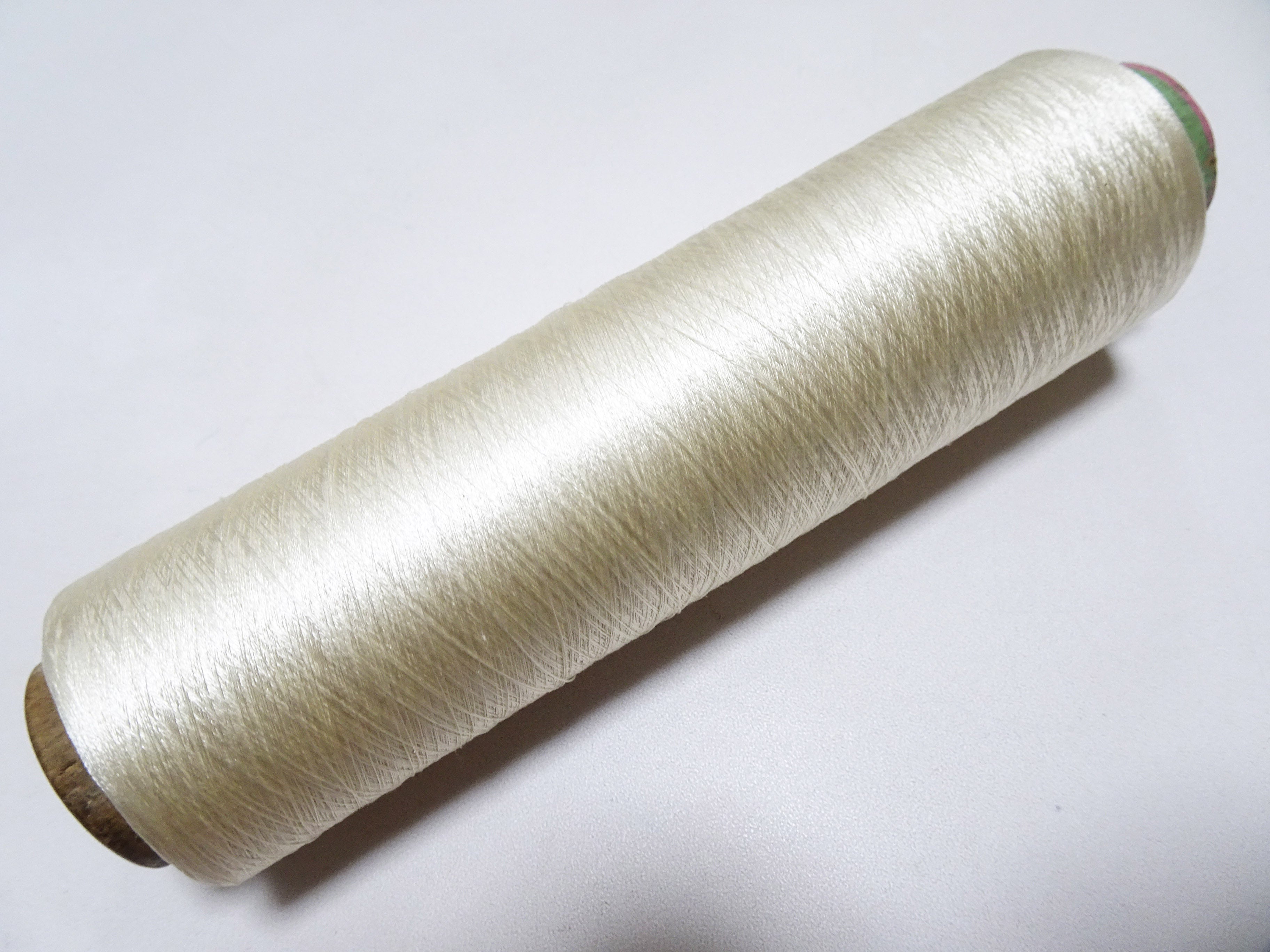 Japanese Vintage Silk Thread & Woodn Spool Embroidery 18719