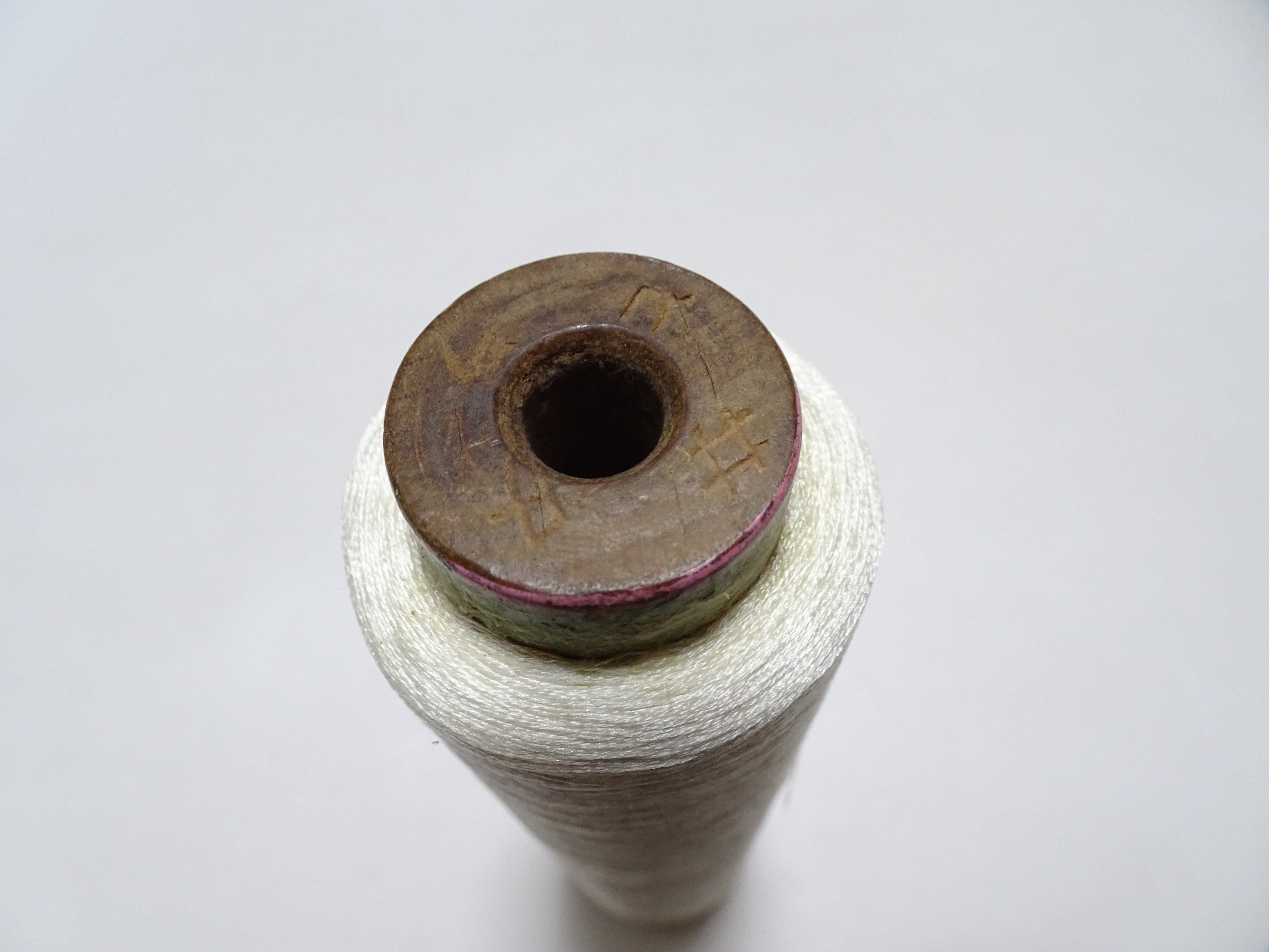 Japanese Vintage Silk Thread & Woodn Spool Embroidery 18719