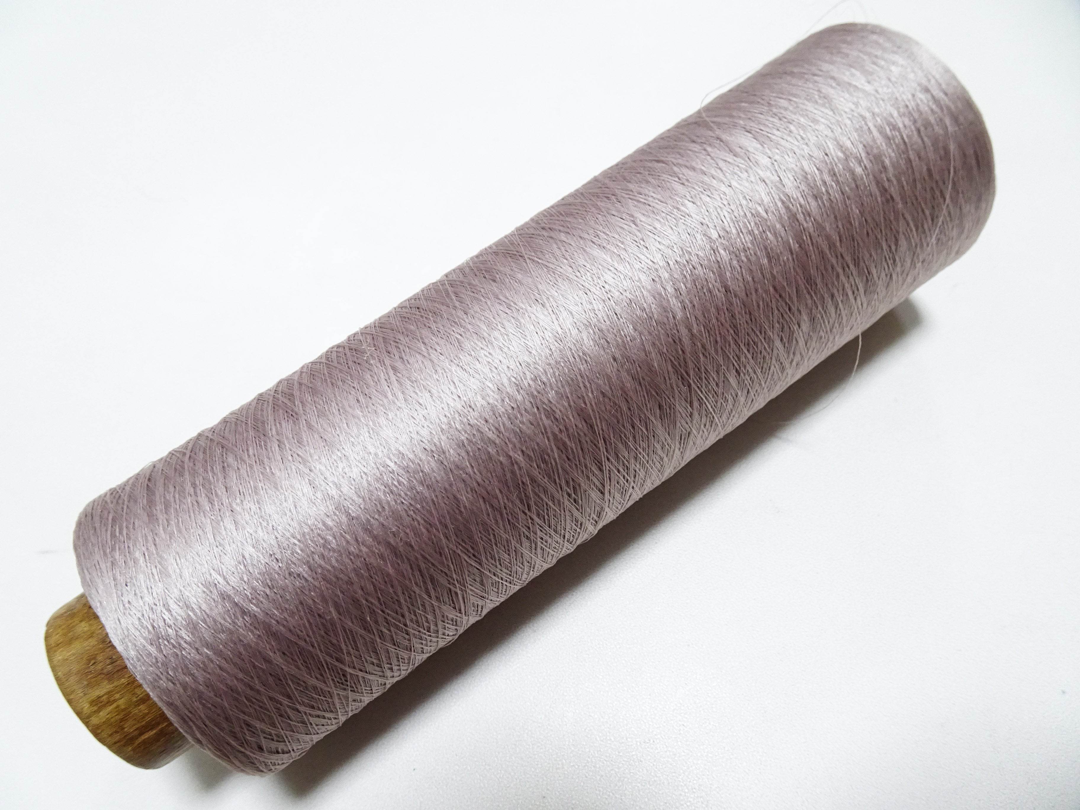 Japanese Vintage Silk Thread & Woodn Spool Embroidery 18720