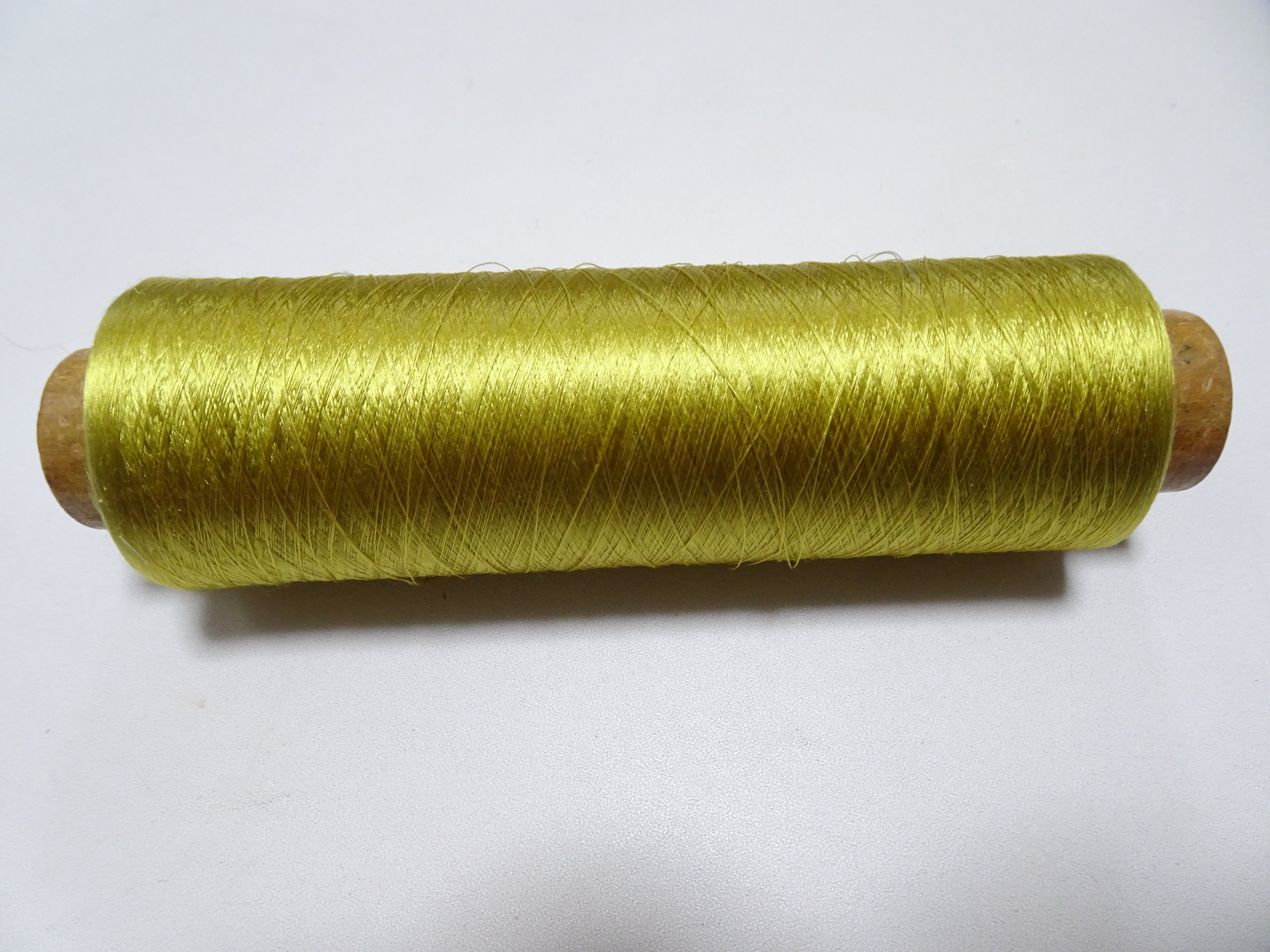 Japanese Vintage Silk Thread & Woodn Spool Embroidery 18722